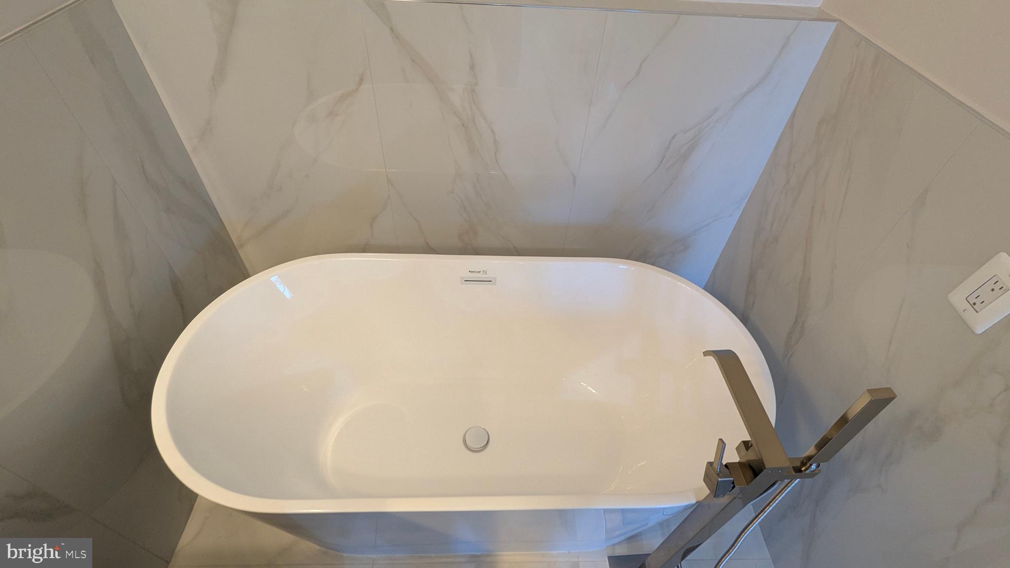 EMERALD CHASE - Residential Lease