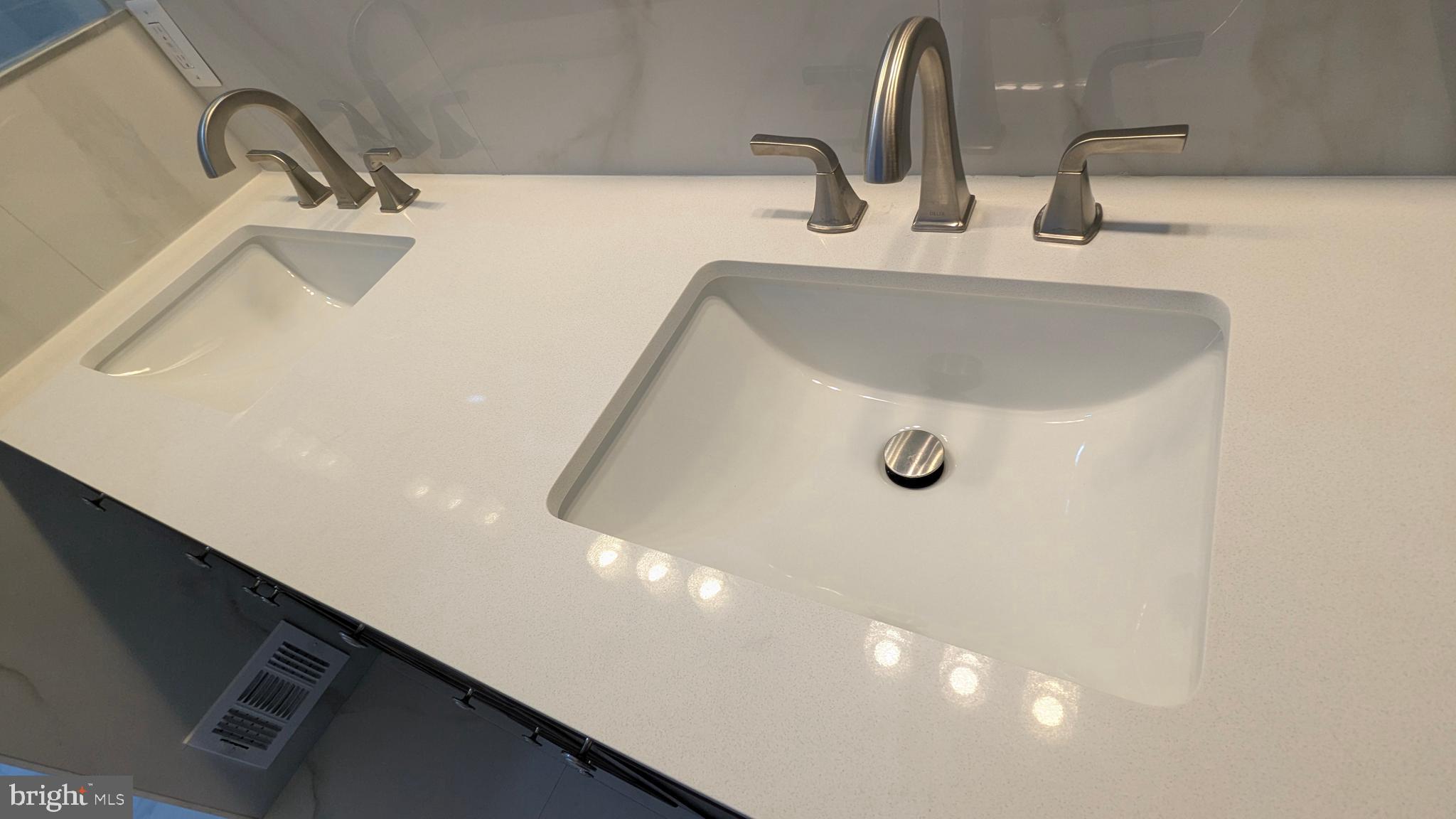 EMERALD CHASE - Residential Lease