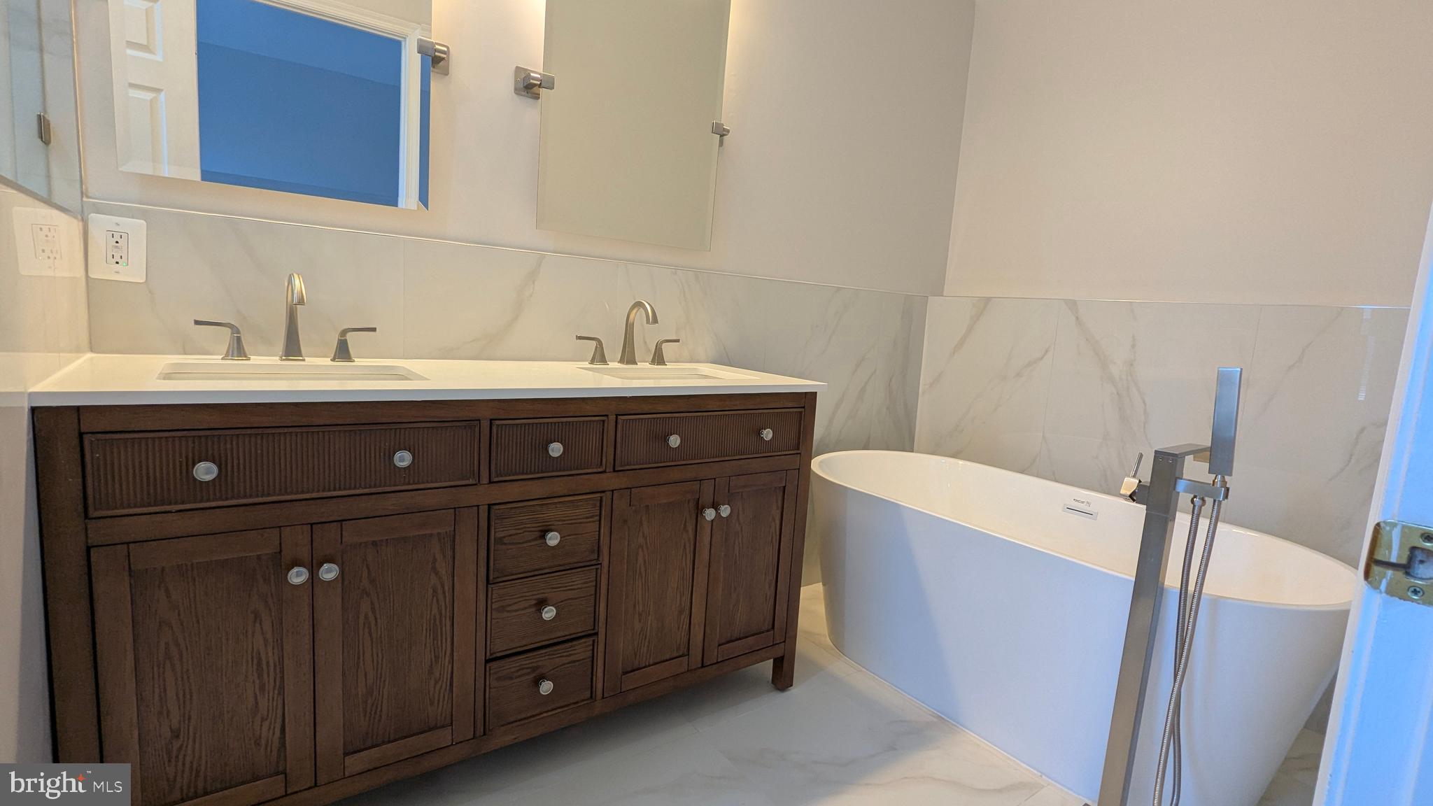 EMERALD CHASE - Residential Lease