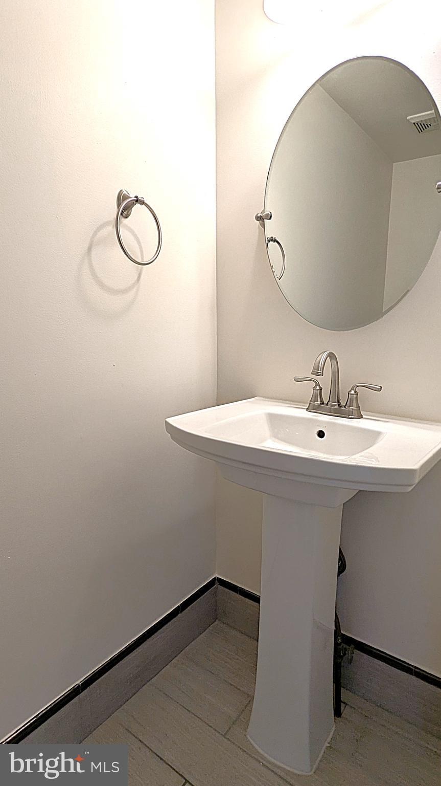 EMERALD CHASE - Residential Lease