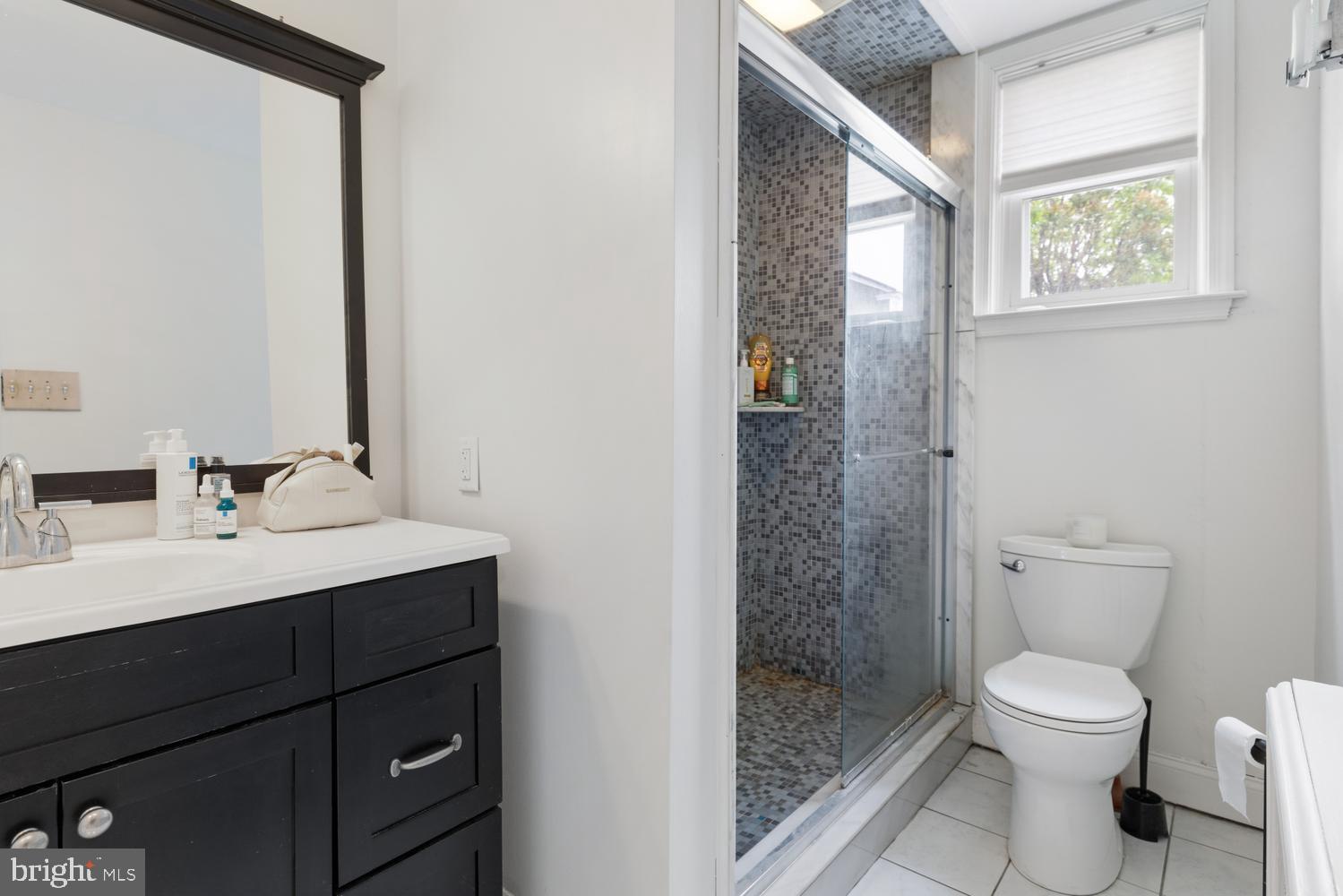 EAST FALLS - Residential