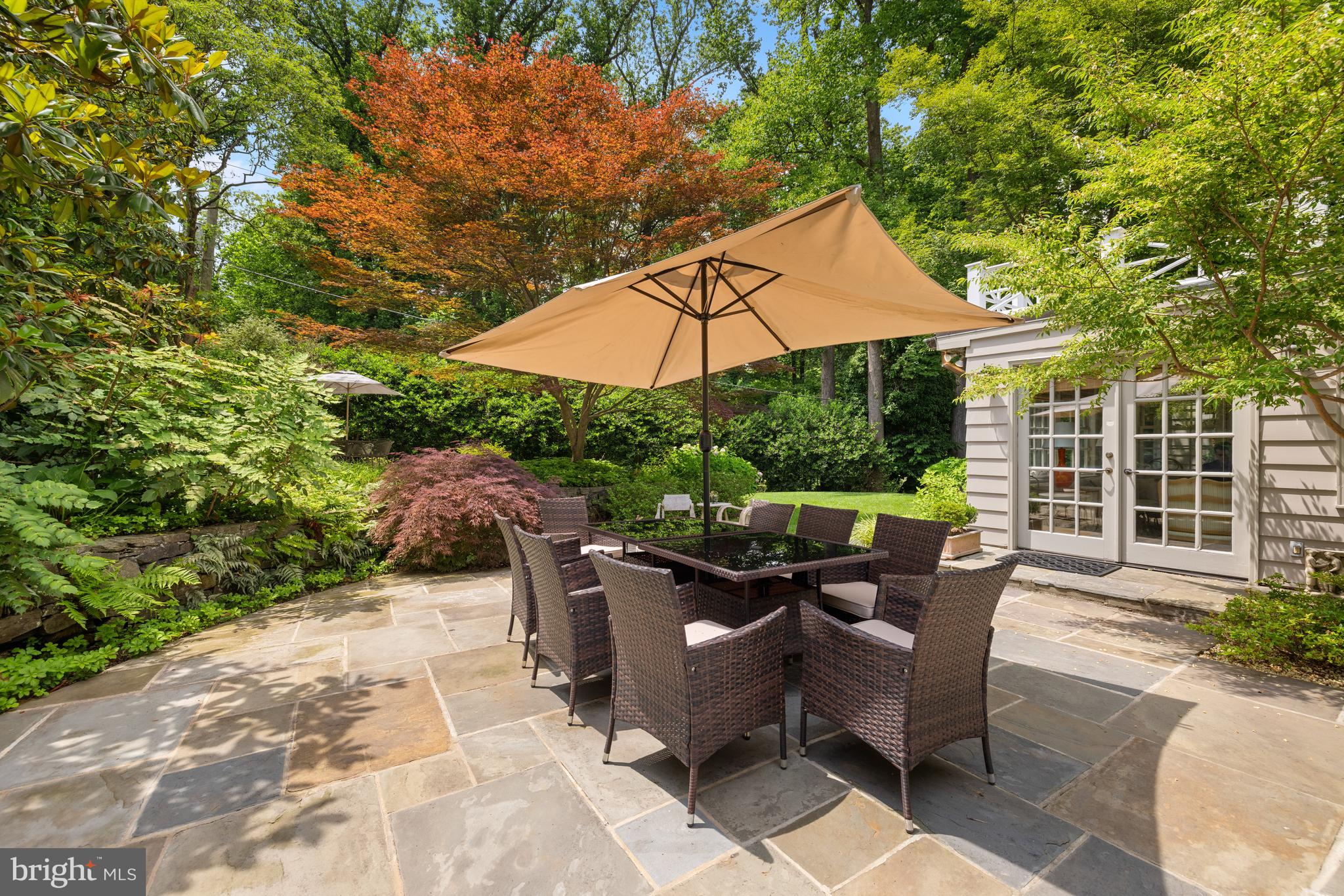 SPRING VALLEY - Residential