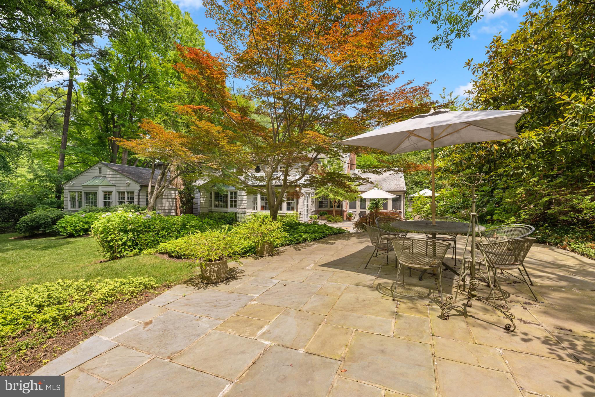 SPRING VALLEY - Residential
