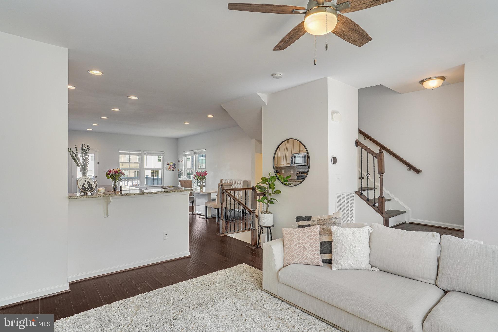 BRADLEY SQUARE - Residential Lease