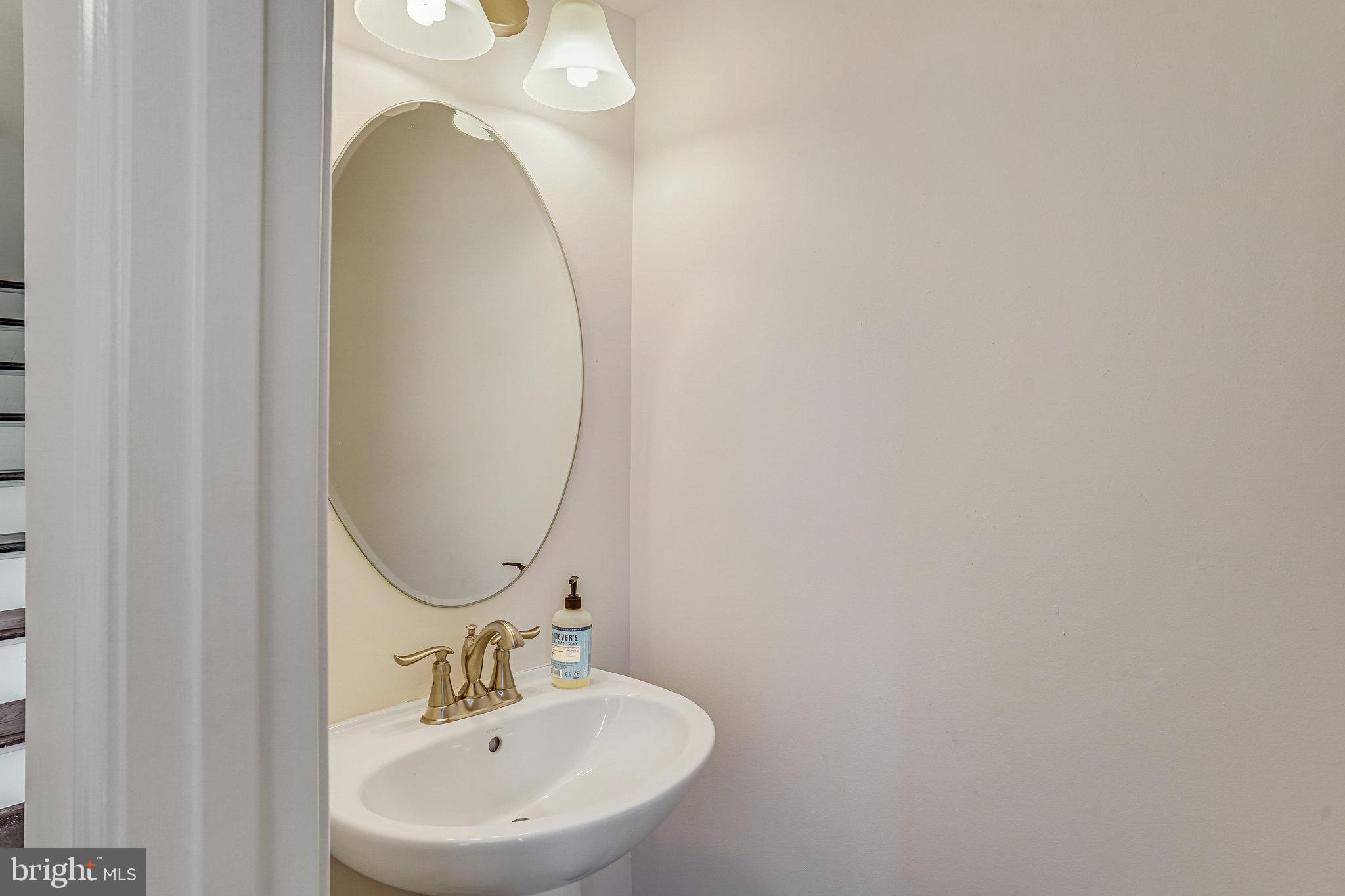 BRADLEY SQUARE - Residential Lease