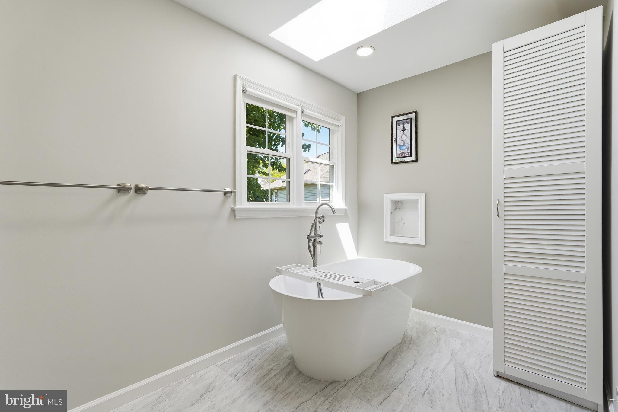 COUNTRYSIDE - Residential