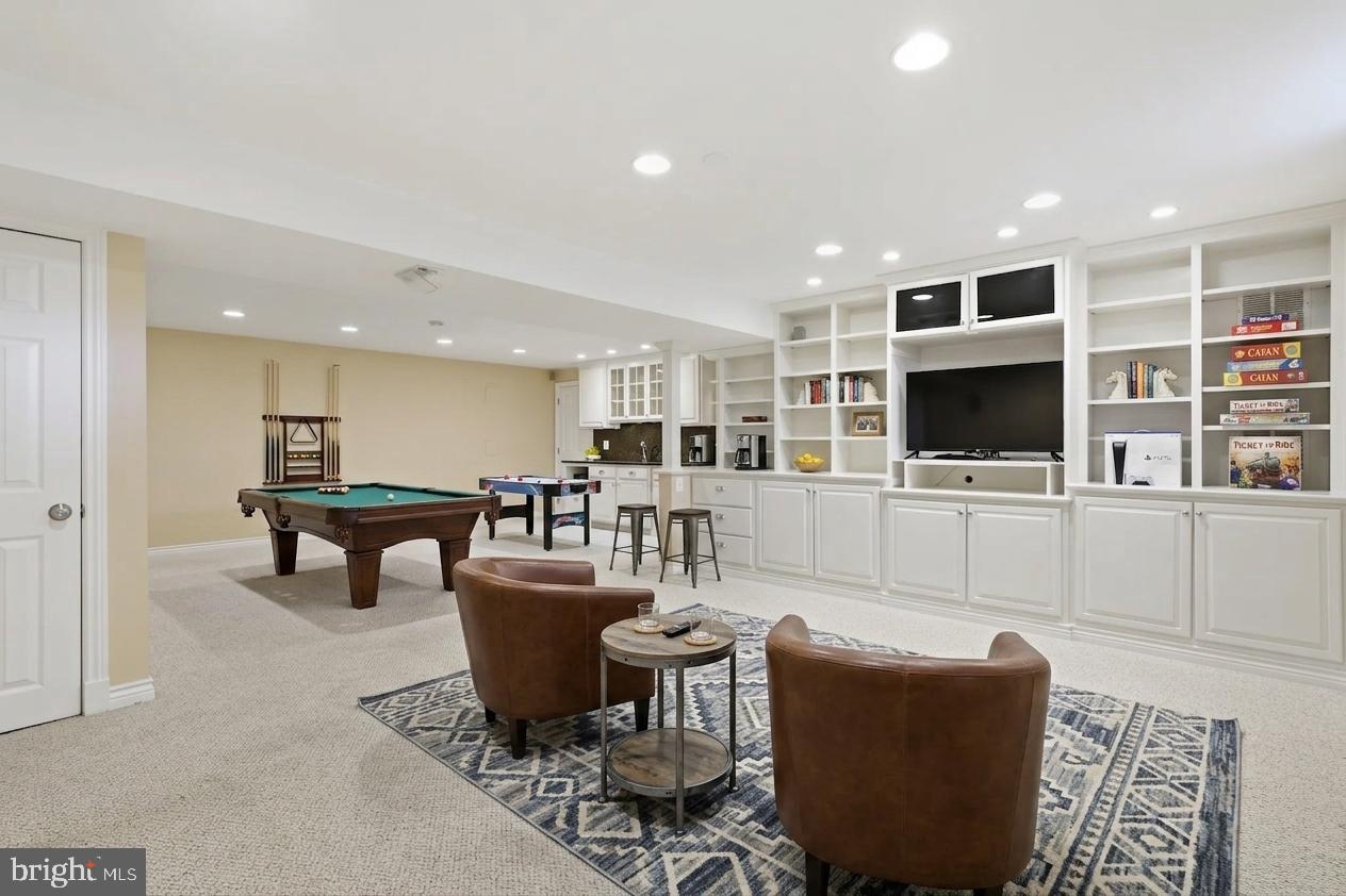 COUNTRYSIDE - Residential