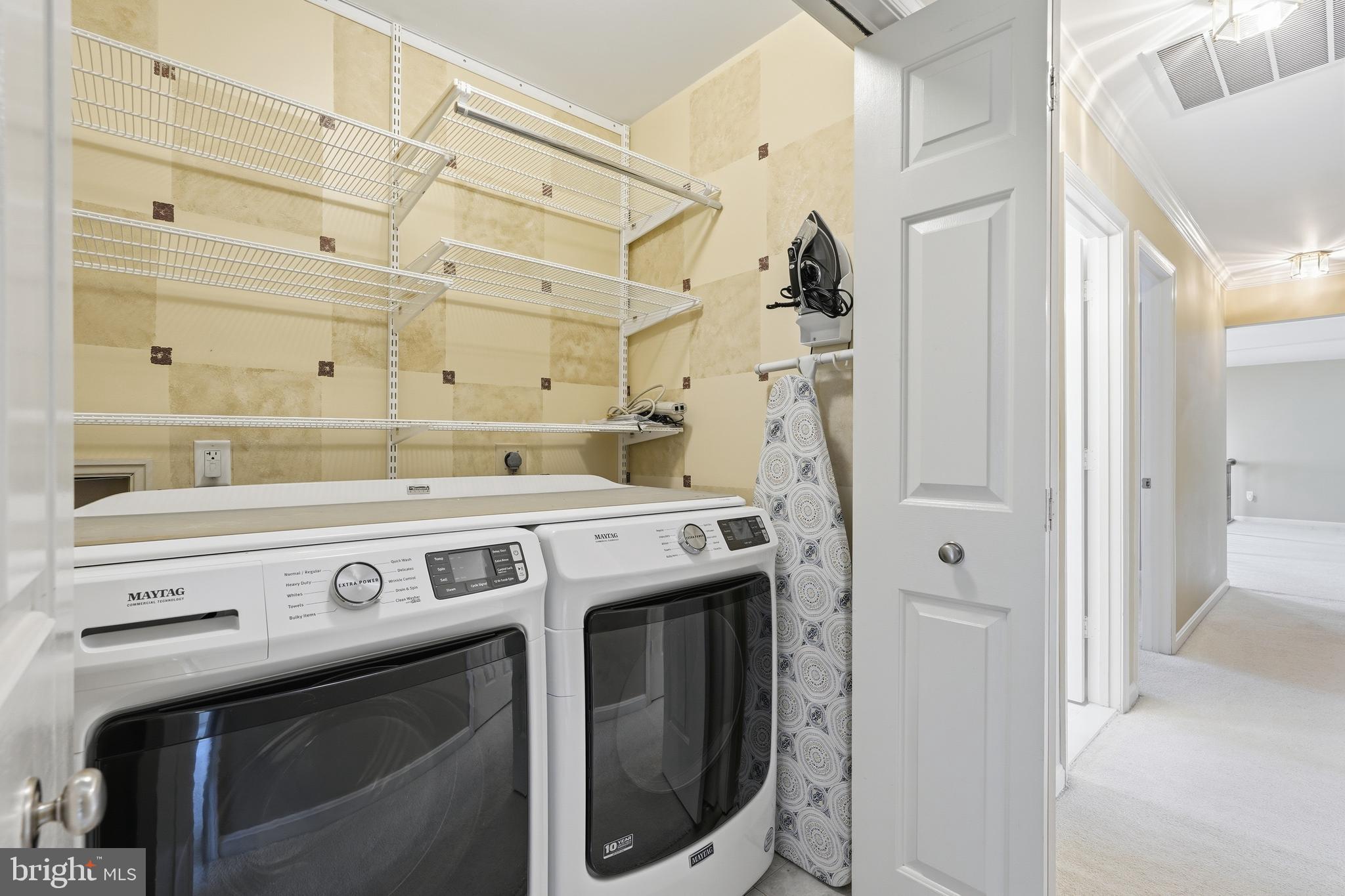 COUNTRYSIDE - Residential