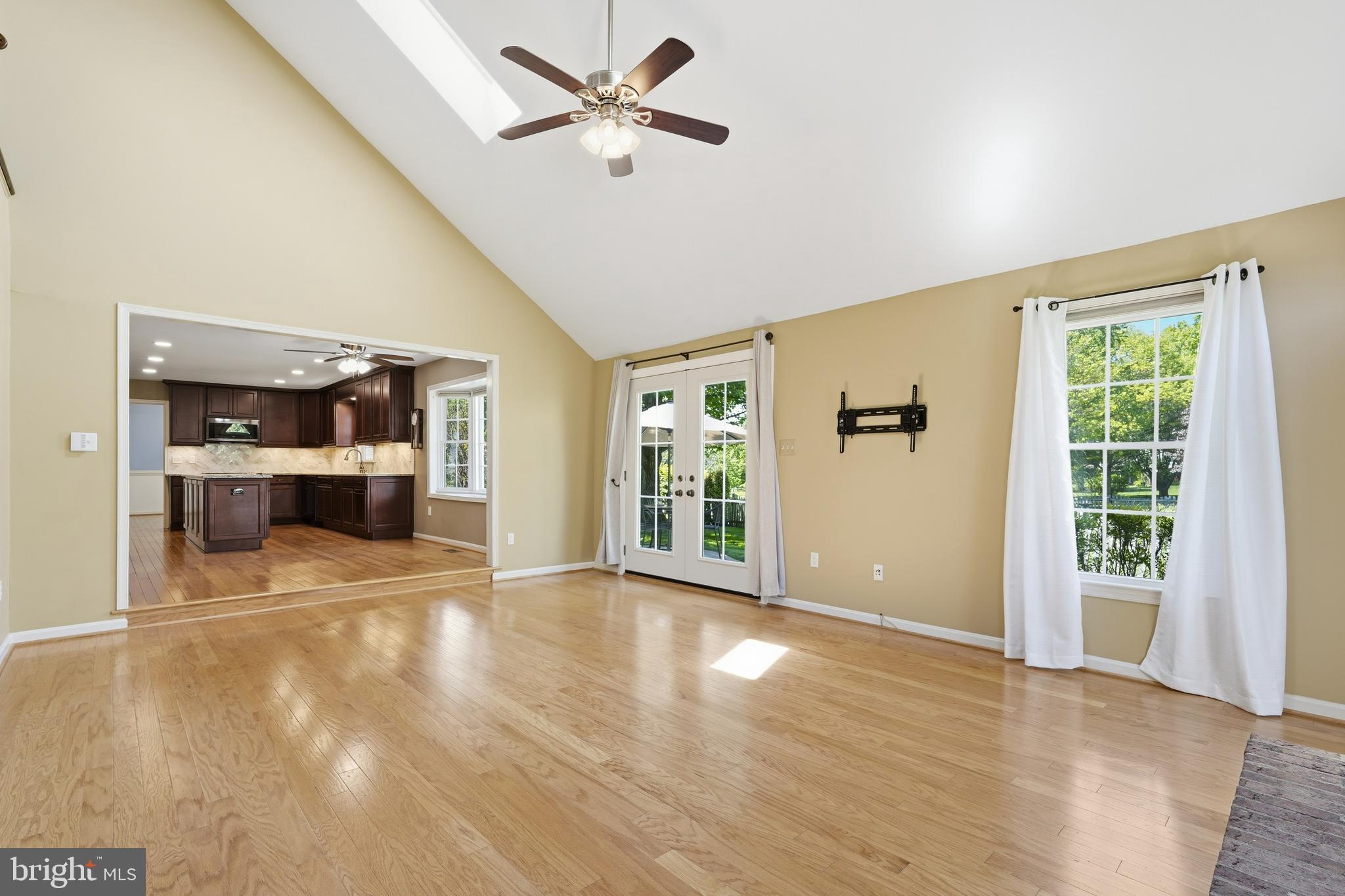 COUNTRYSIDE - Residential