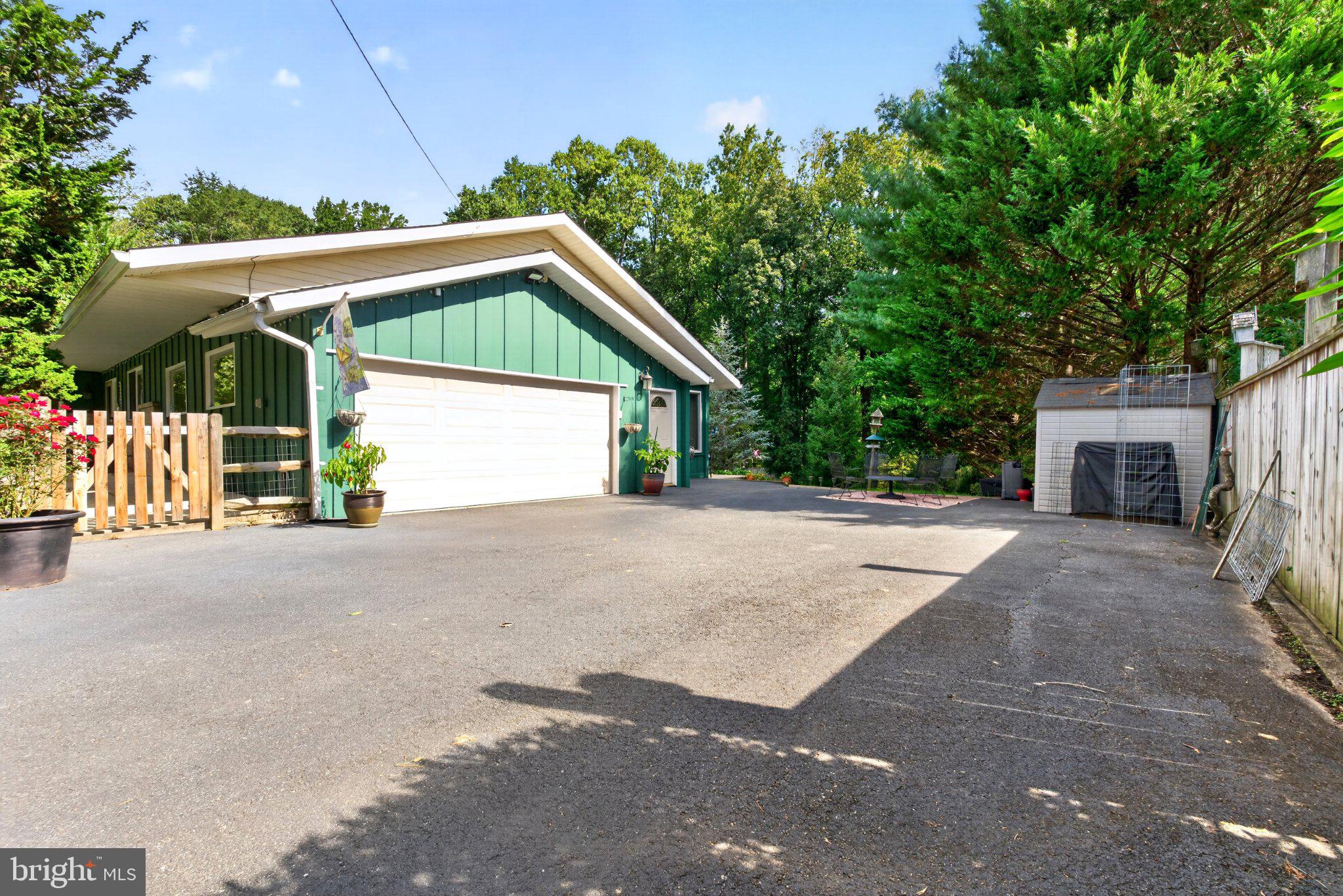 4003 MILLDALE COURT