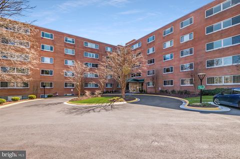 Photo of 5100 Dorset Avenue #414, Chevy Chase, MD 20815 (MLS # MDMC2086440)