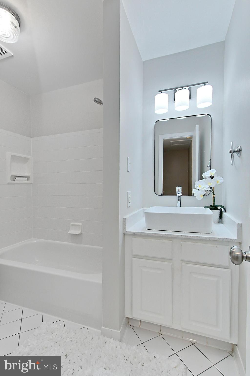 PINECREST HEIGHTS - Residential