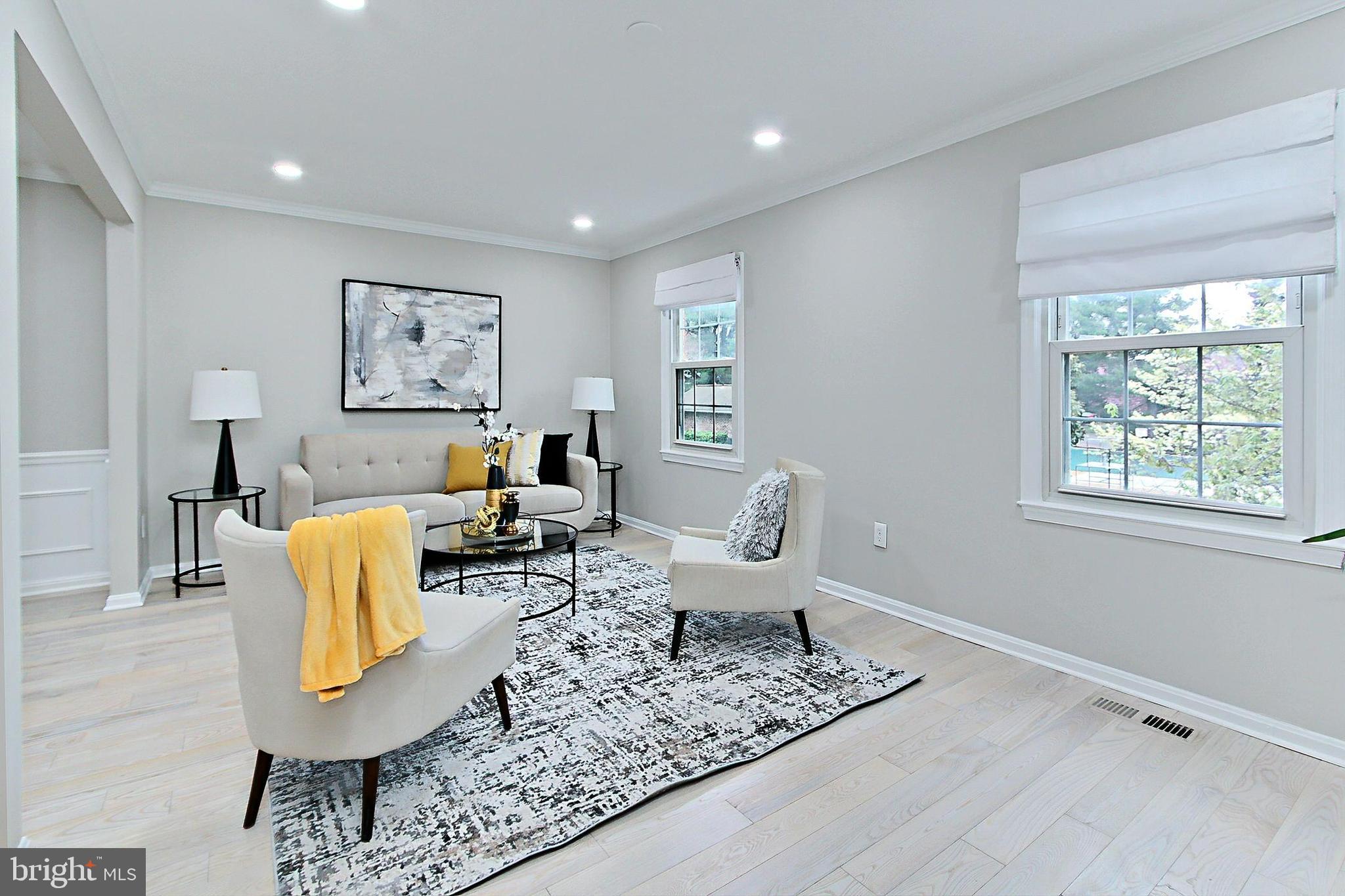 PINECREST HEIGHTS - Residential