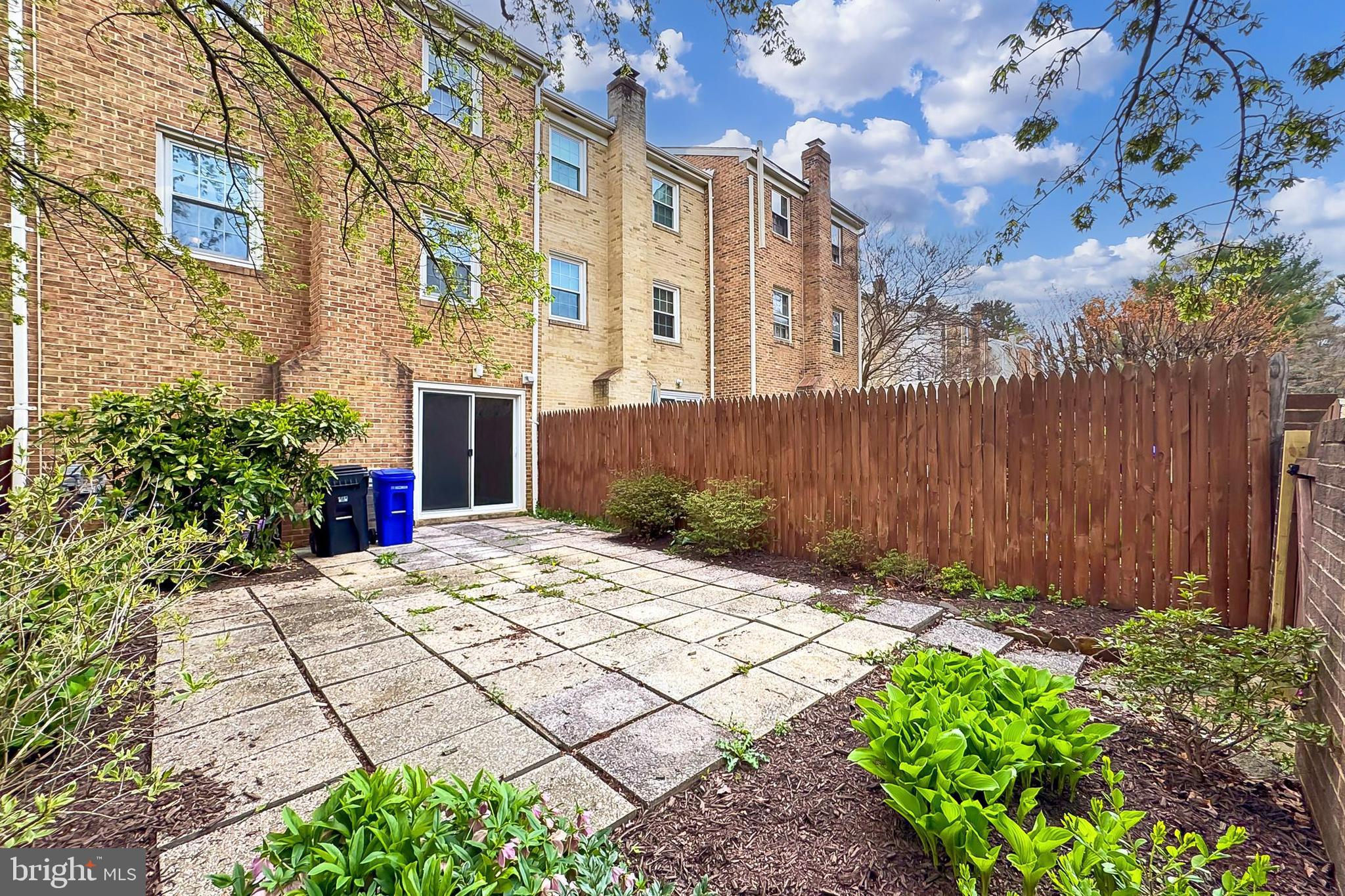 PINECREST HEIGHTS - Residential