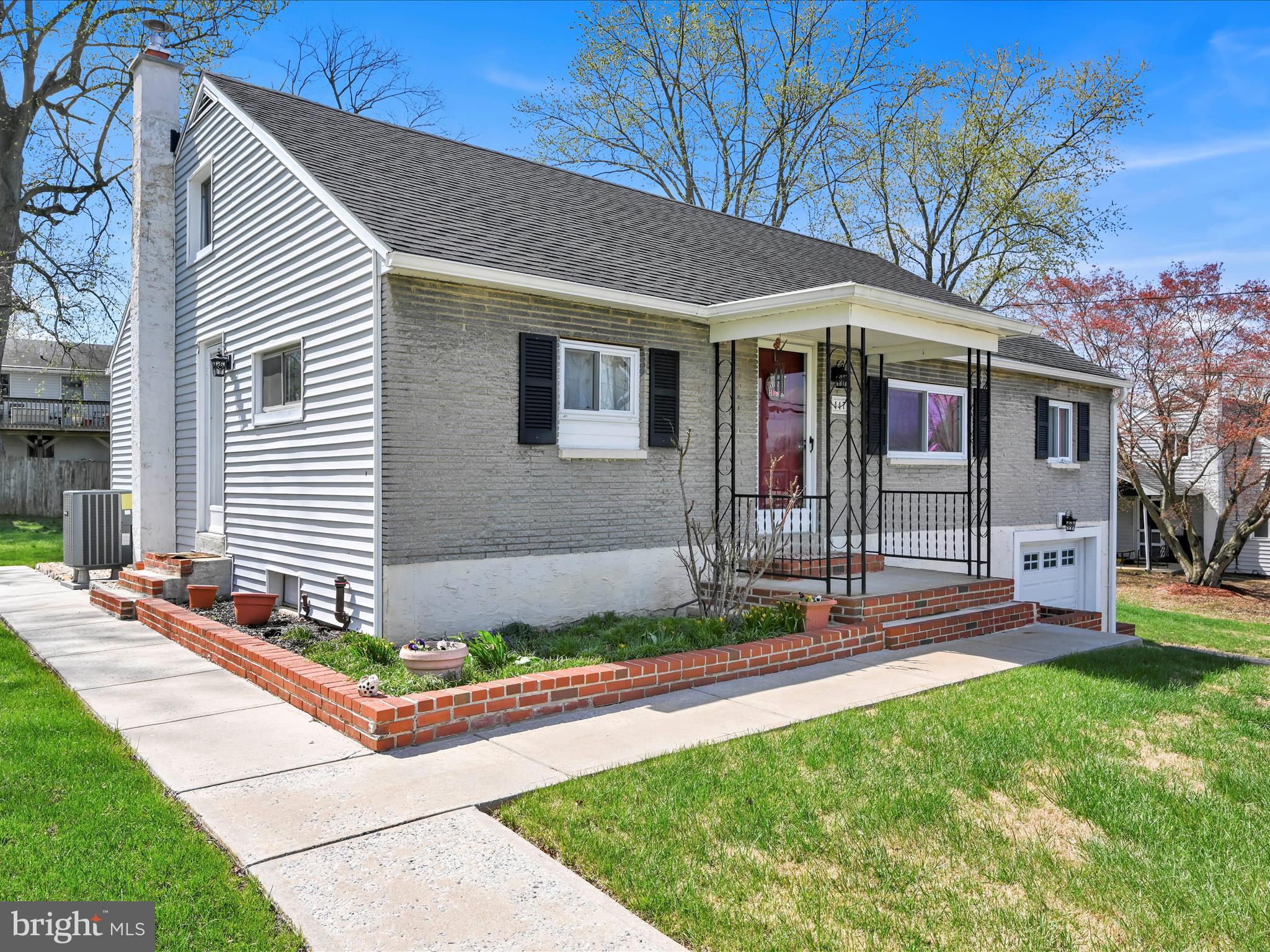 FARMDALE - Residential