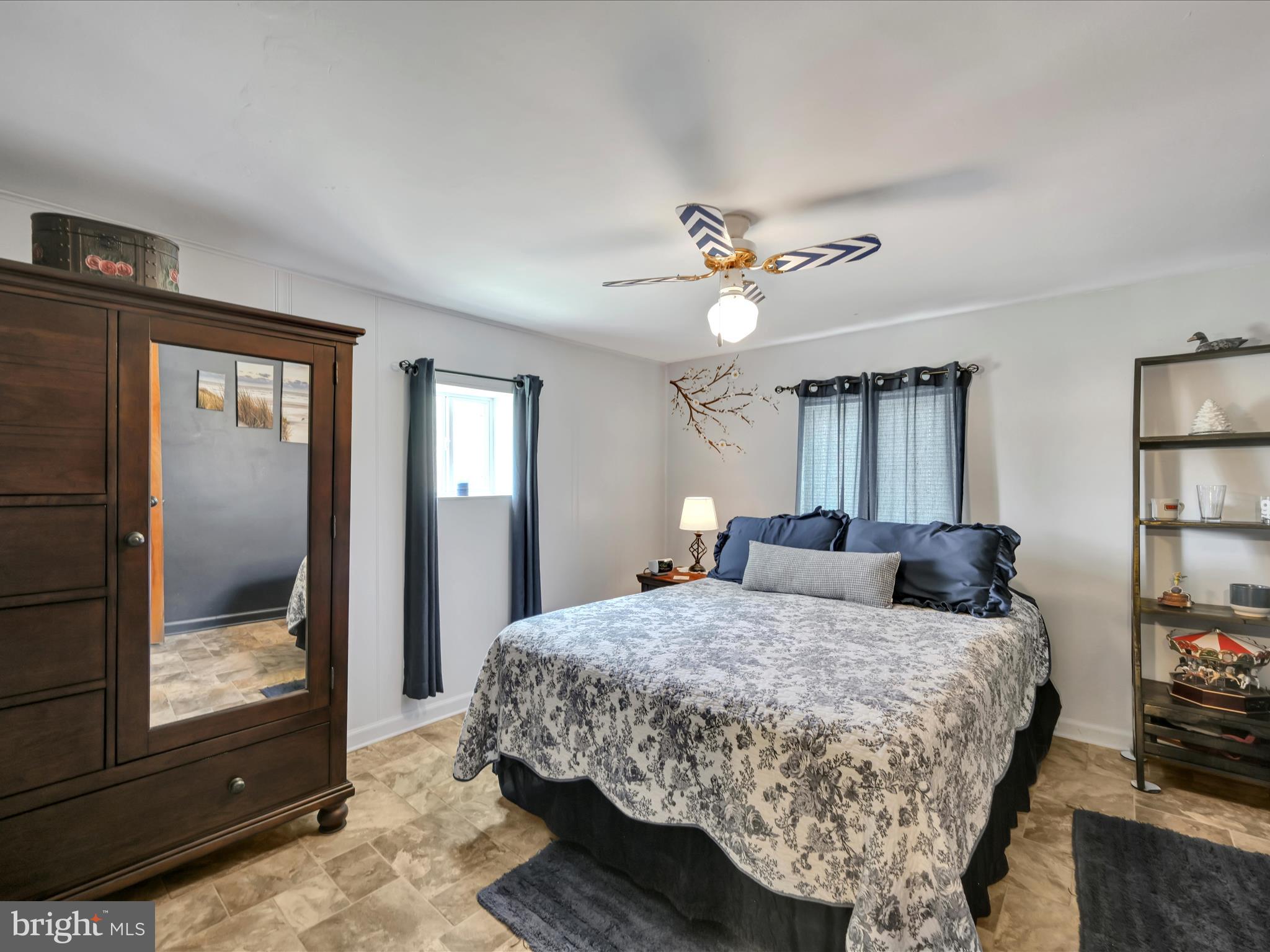 FARMDALE - Residential