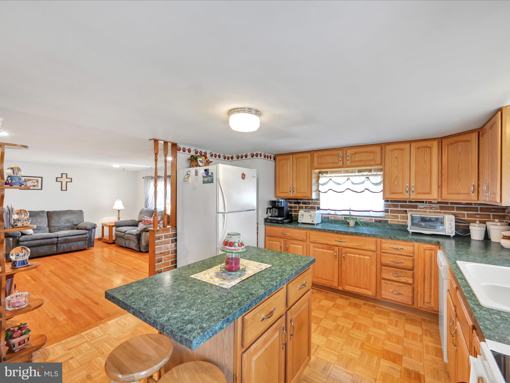 FARMDALE - Residential