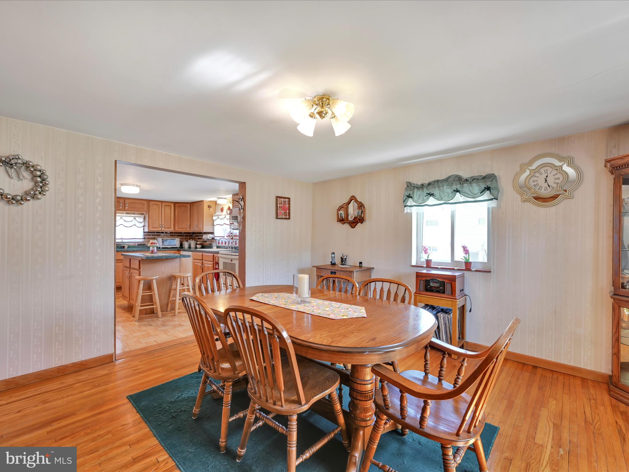 FARMDALE - Residential