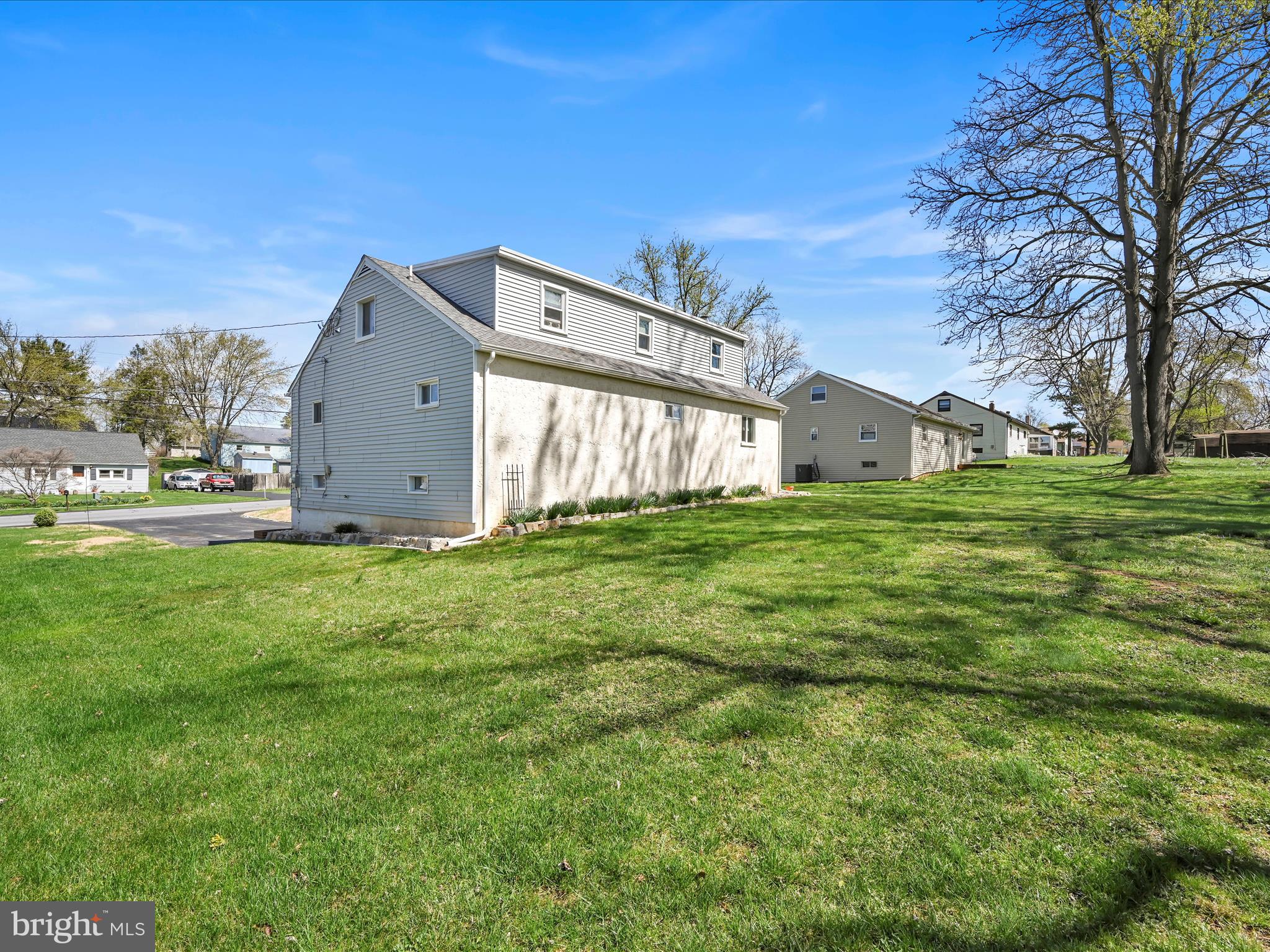 FARMDALE - Residential