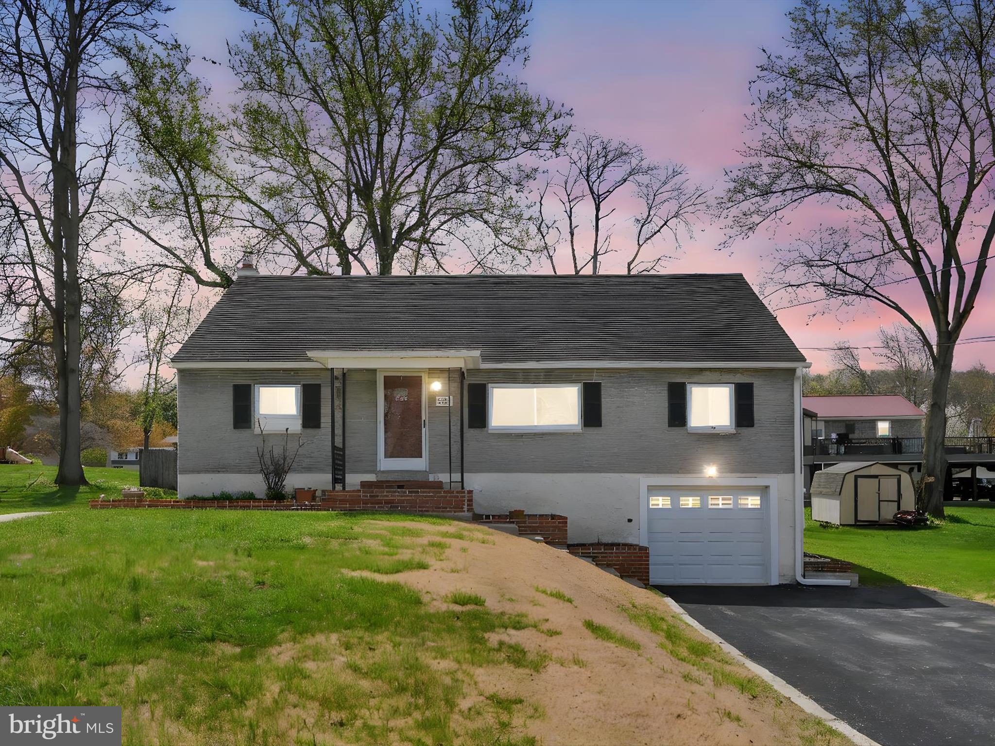 FARMDALE - Residential