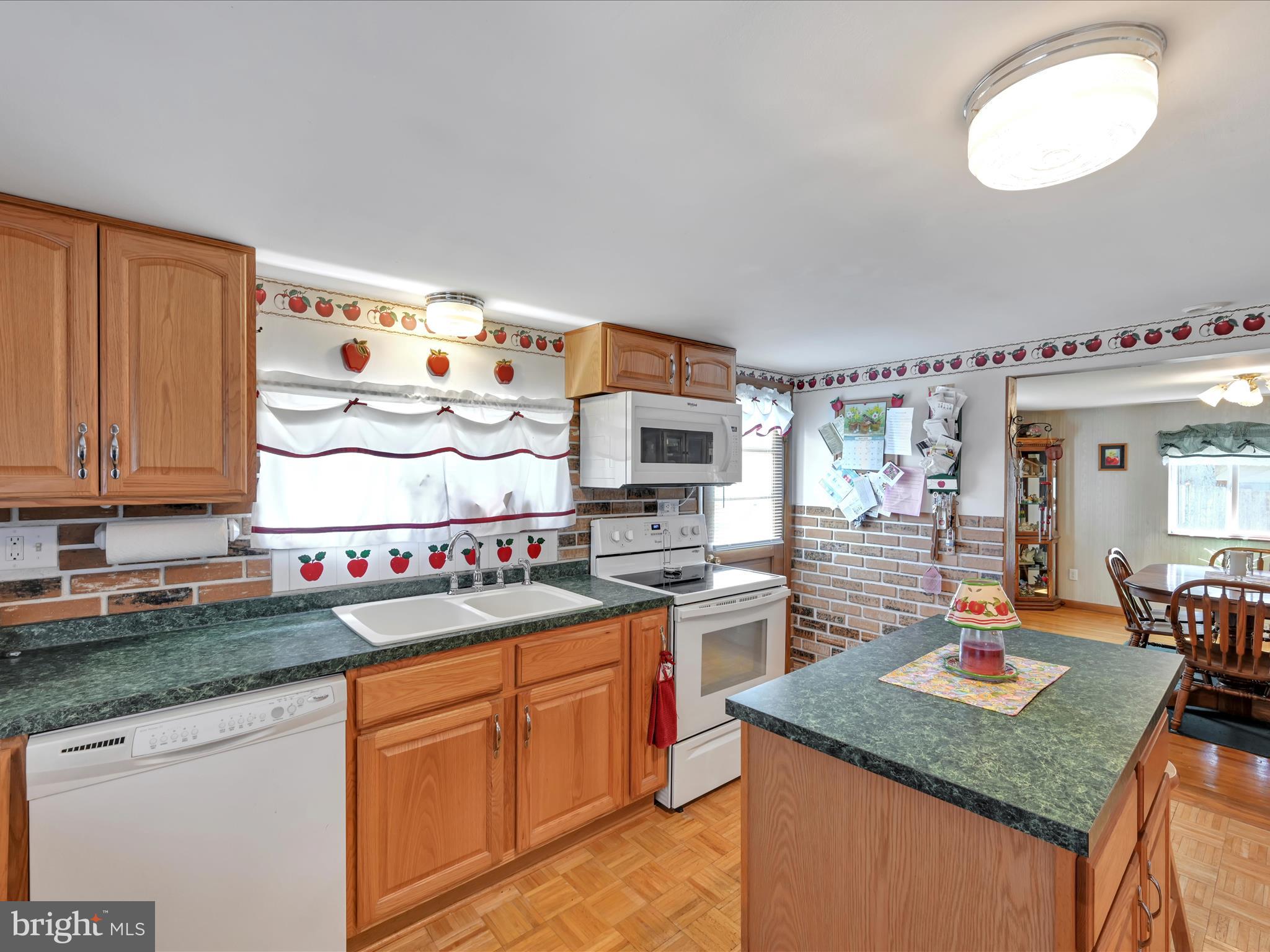 FARMDALE - Residential