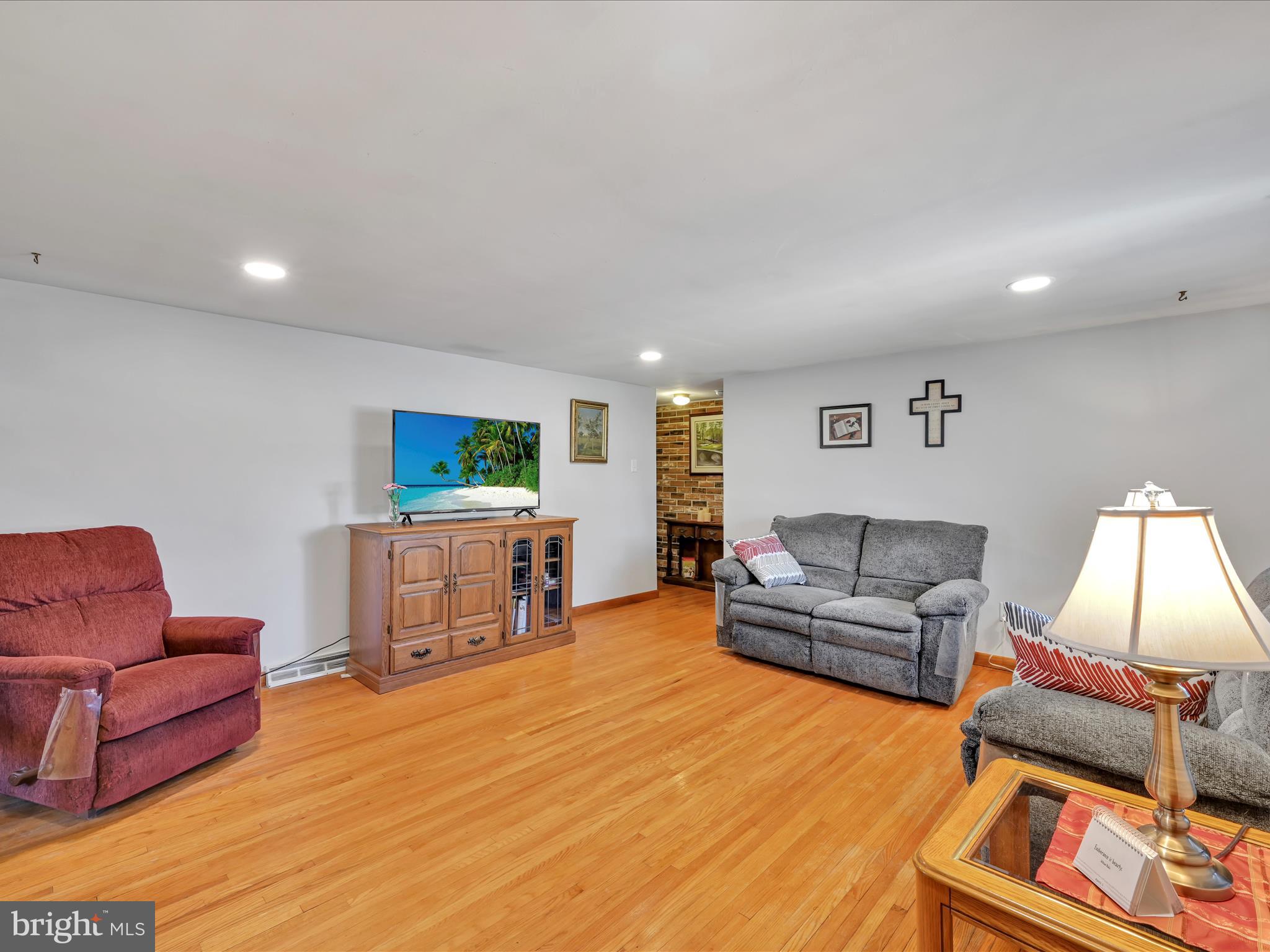 FARMDALE - Residential