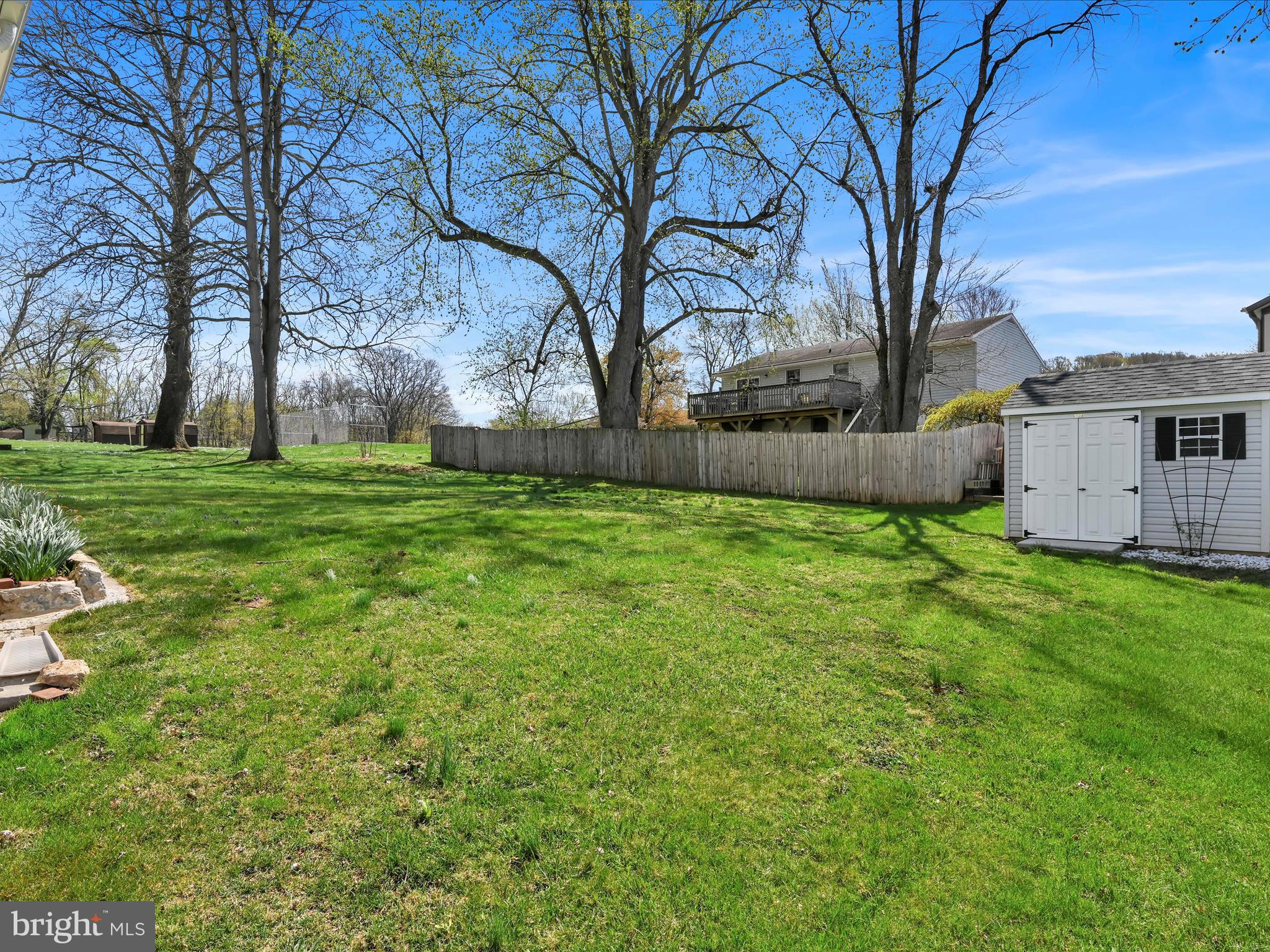 FARMDALE - Residential