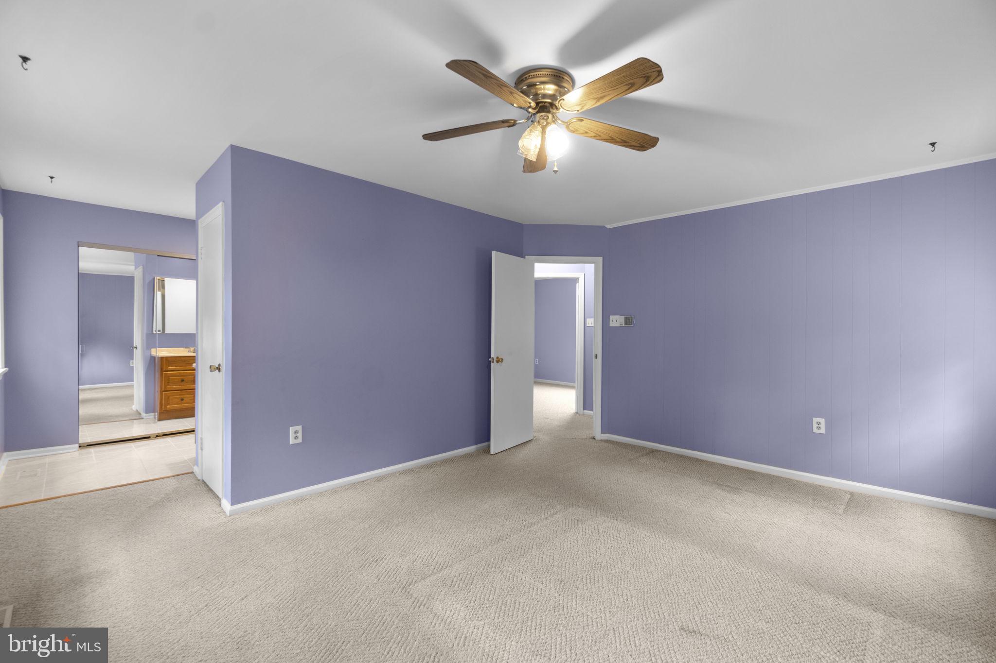 KING CHARLES COMMONS - Residential