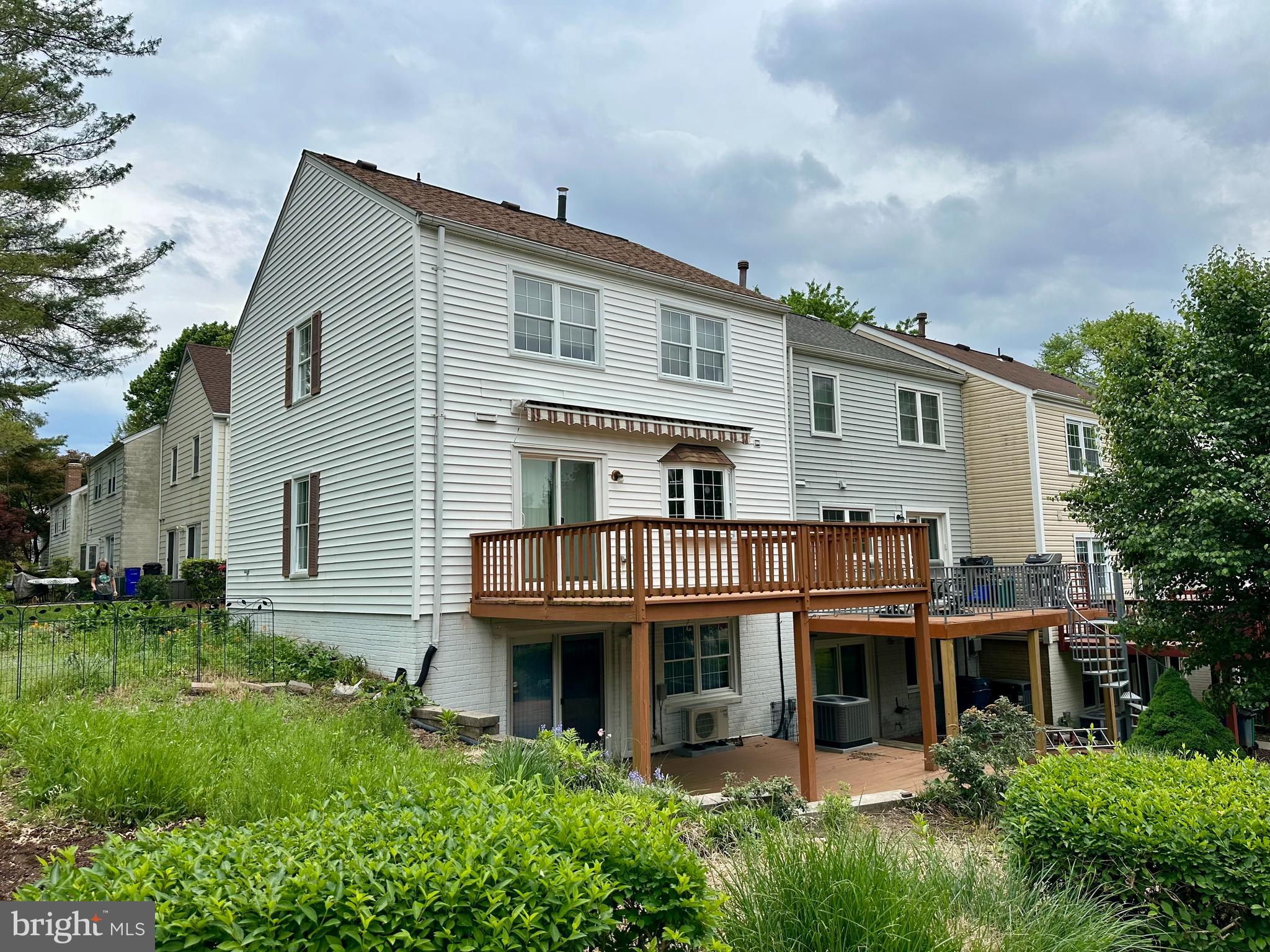 KING CHARLES COMMONS - Residential