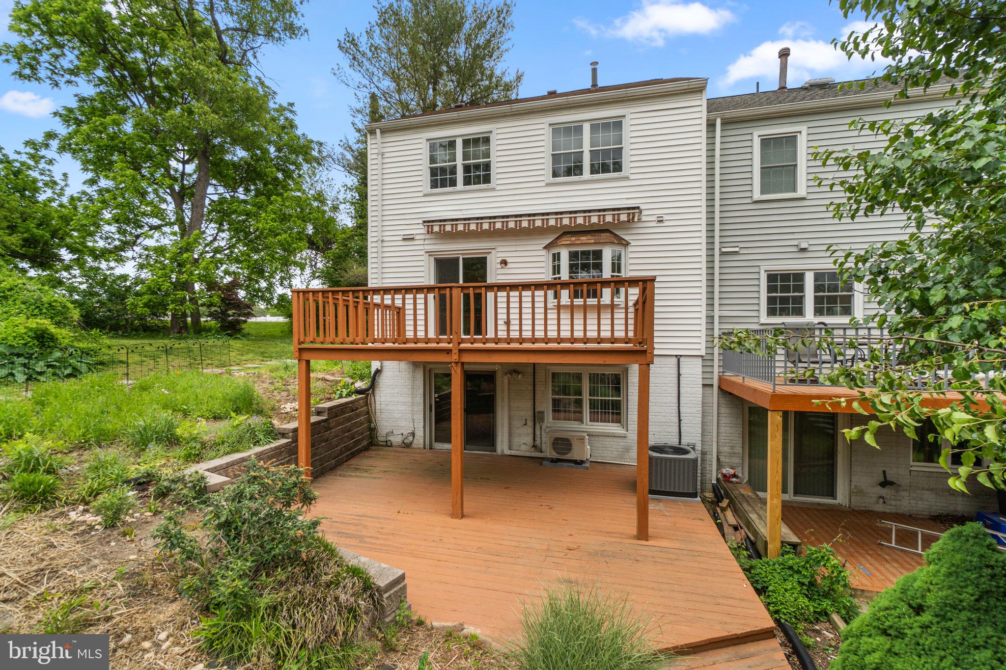 KING CHARLES COMMONS - Residential