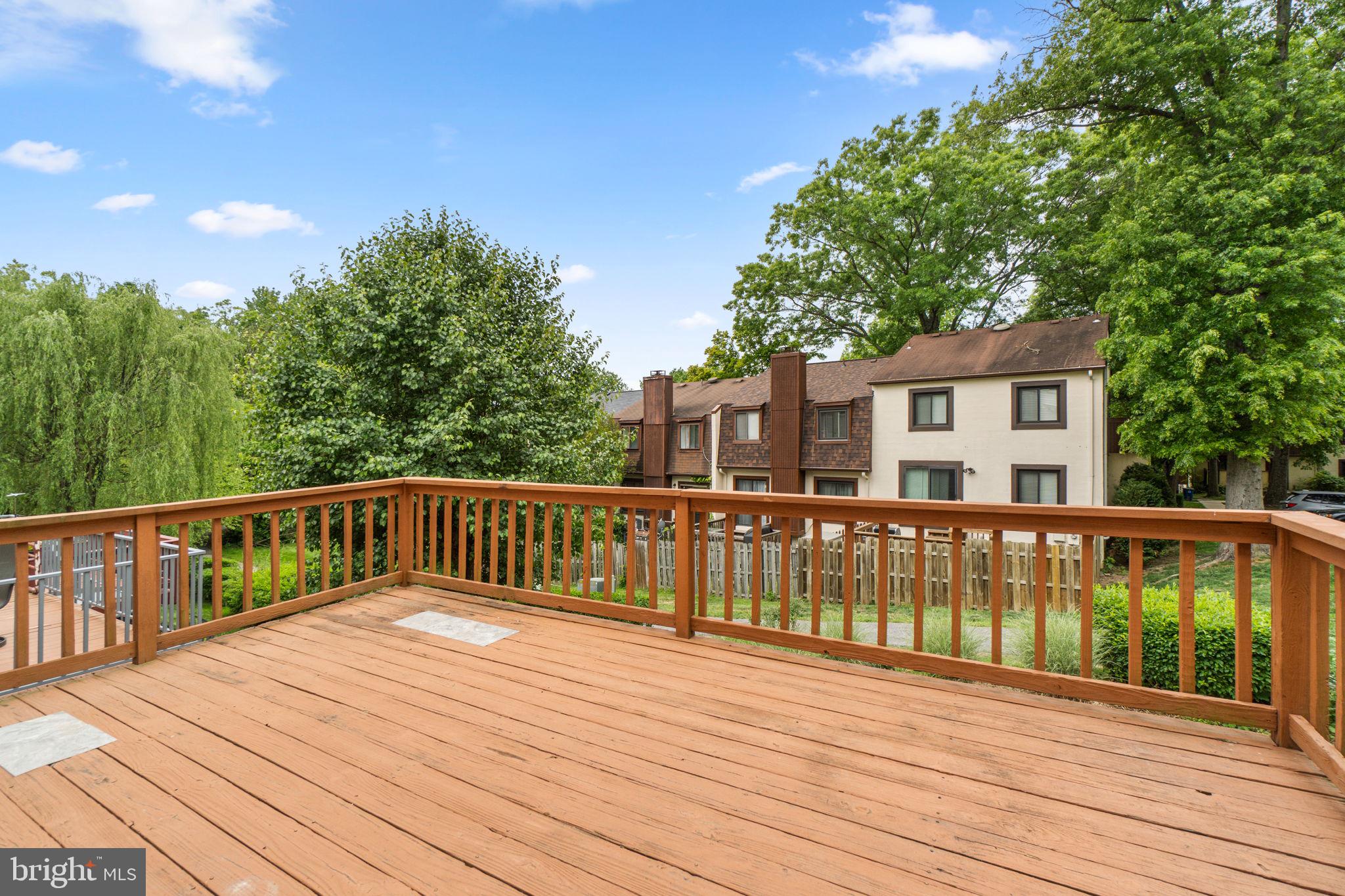 KING CHARLES COMMONS - Residential