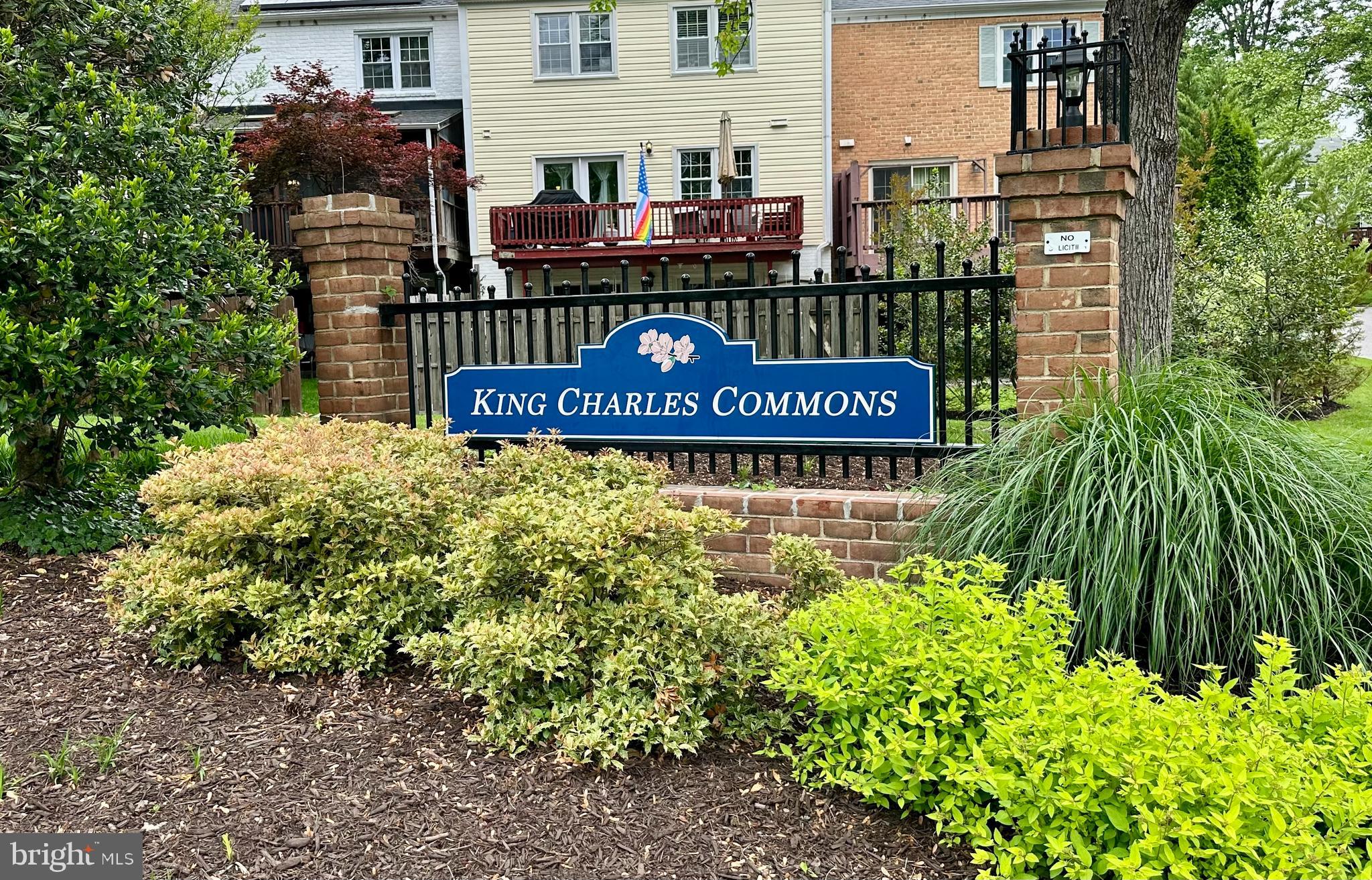KING CHARLES COMMONS - Residential