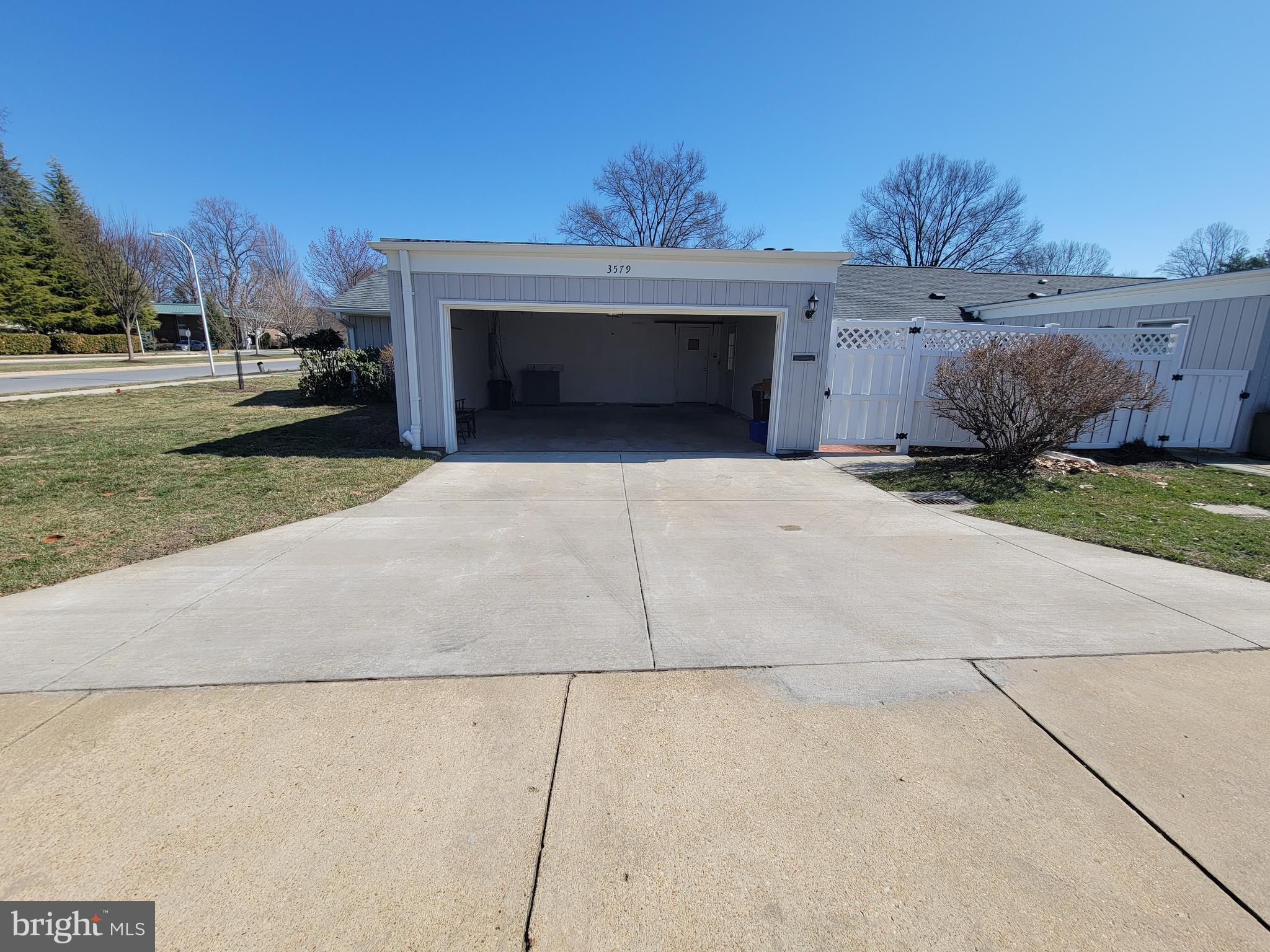 ROSSMOOR MUTUAL #9 - Residential