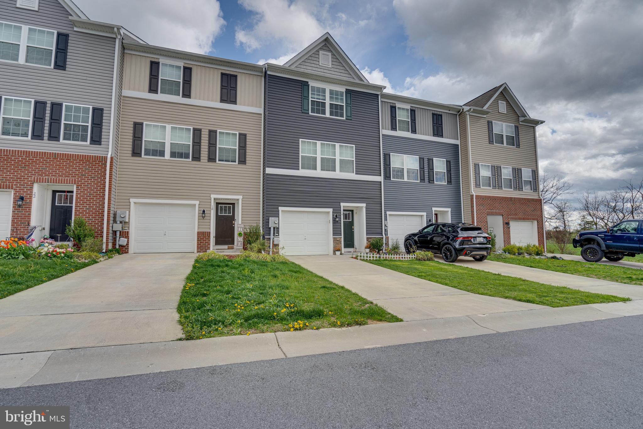 BERKELEY RIDGE - Residential