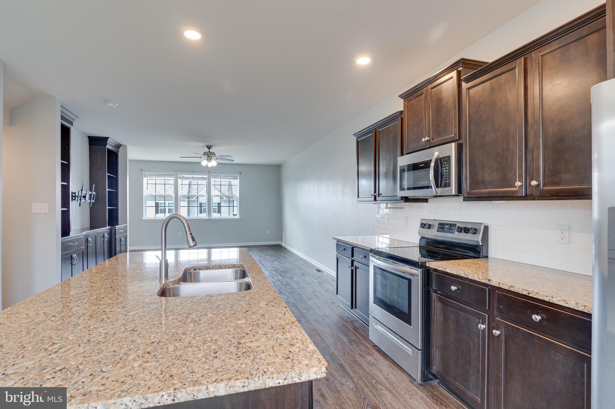 BERKELEY RIDGE - Residential