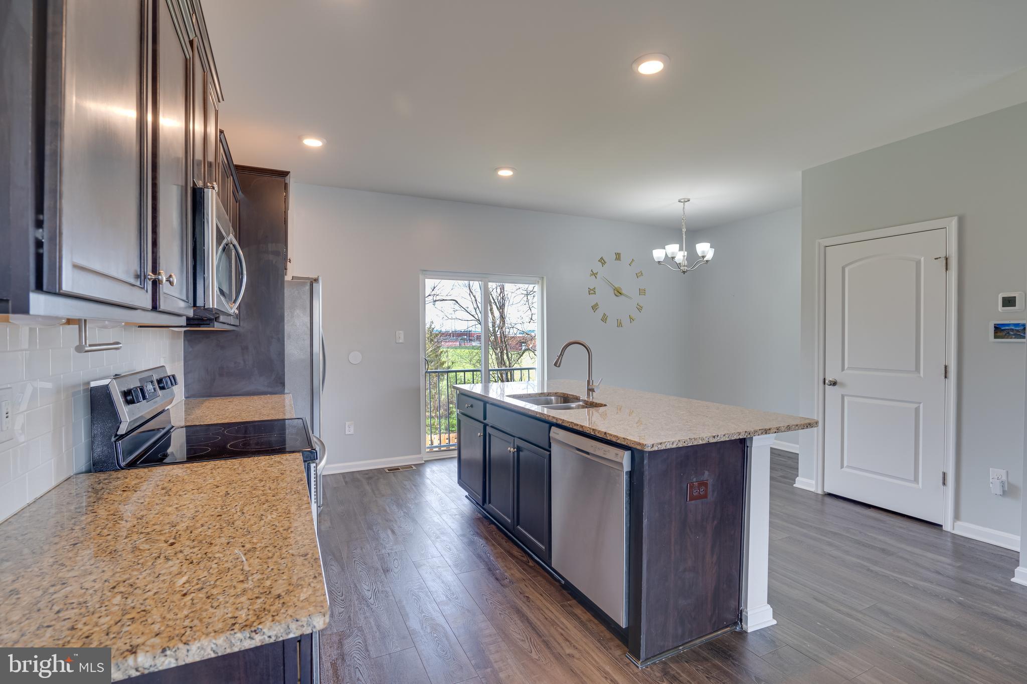 BERKELEY RIDGE - Residential