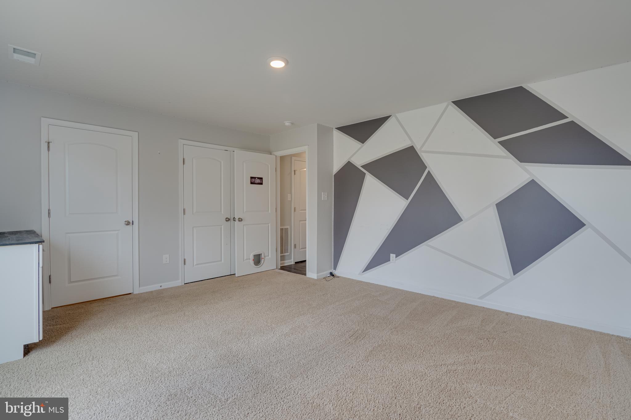 BERKELEY RIDGE - Residential