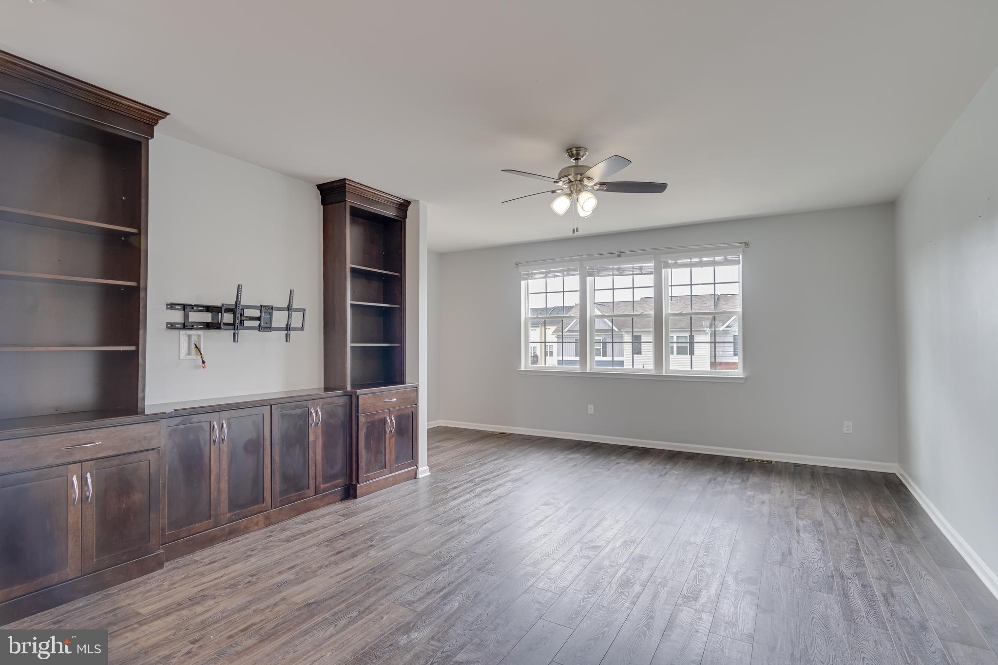 BERKELEY RIDGE - Residential