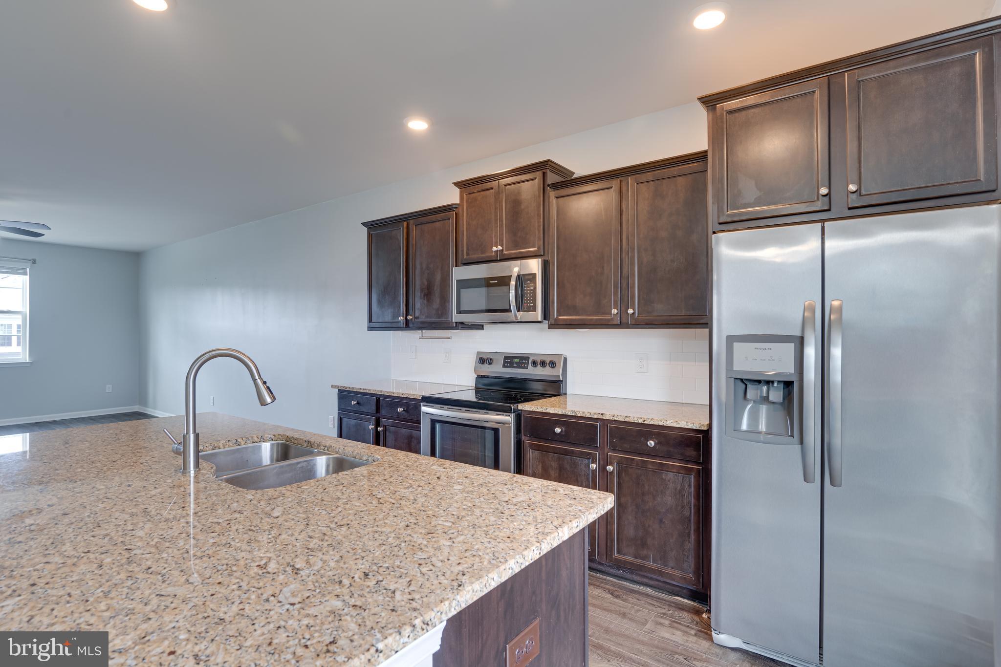 BERKELEY RIDGE - Residential