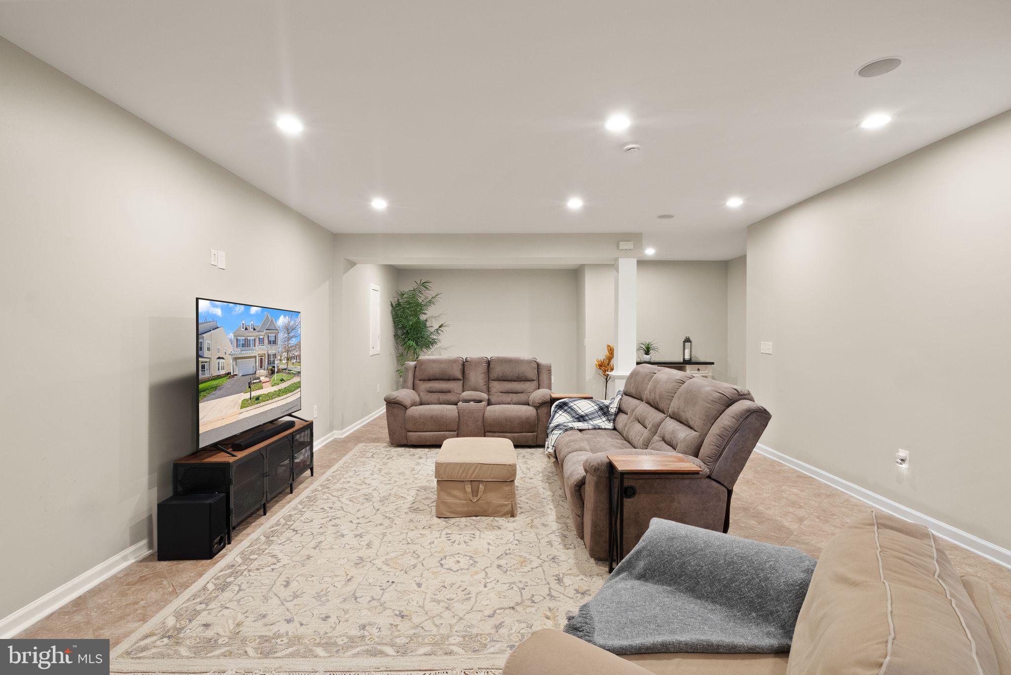 BRAMBLETON - Residential