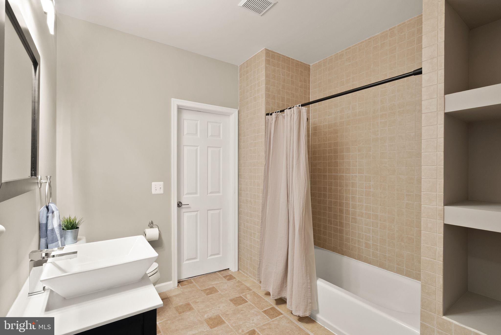 BRAMBLETON - Residential