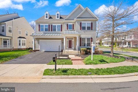 22879 COURTLAND PARK DRIVE BRAMBLETON VA 20148