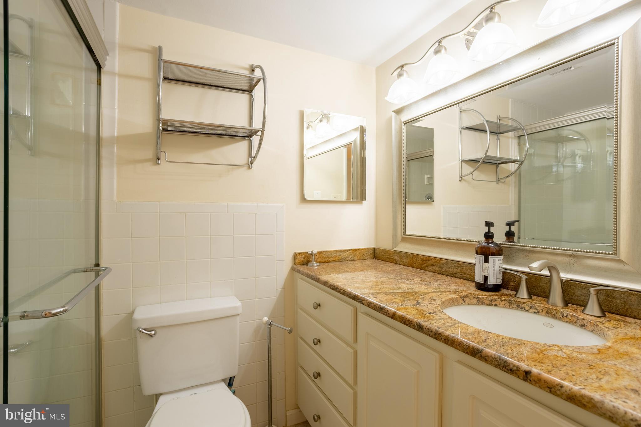 SUBURBAN OAKS - Residential