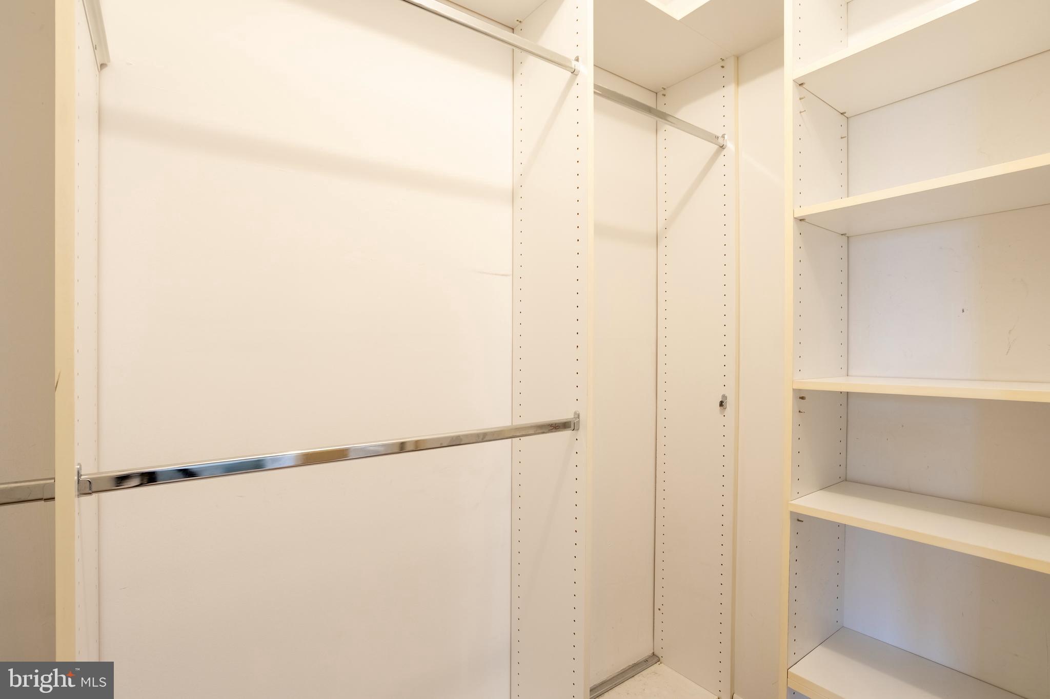 SUBURBAN OAKS - Residential