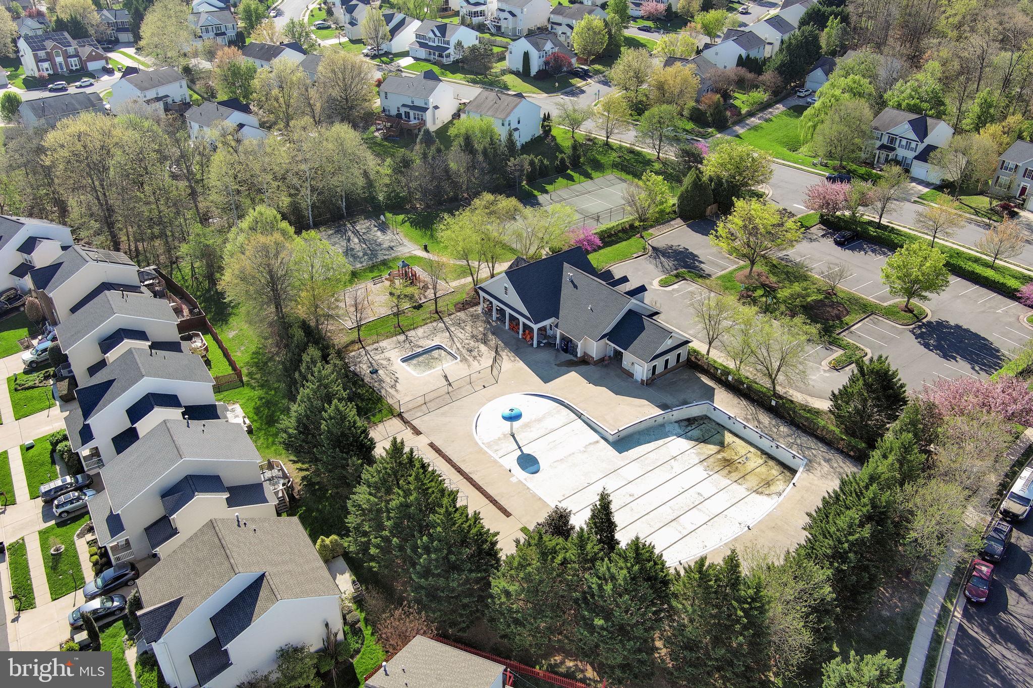 THE VILLAGES AT BRISTOL - Residential