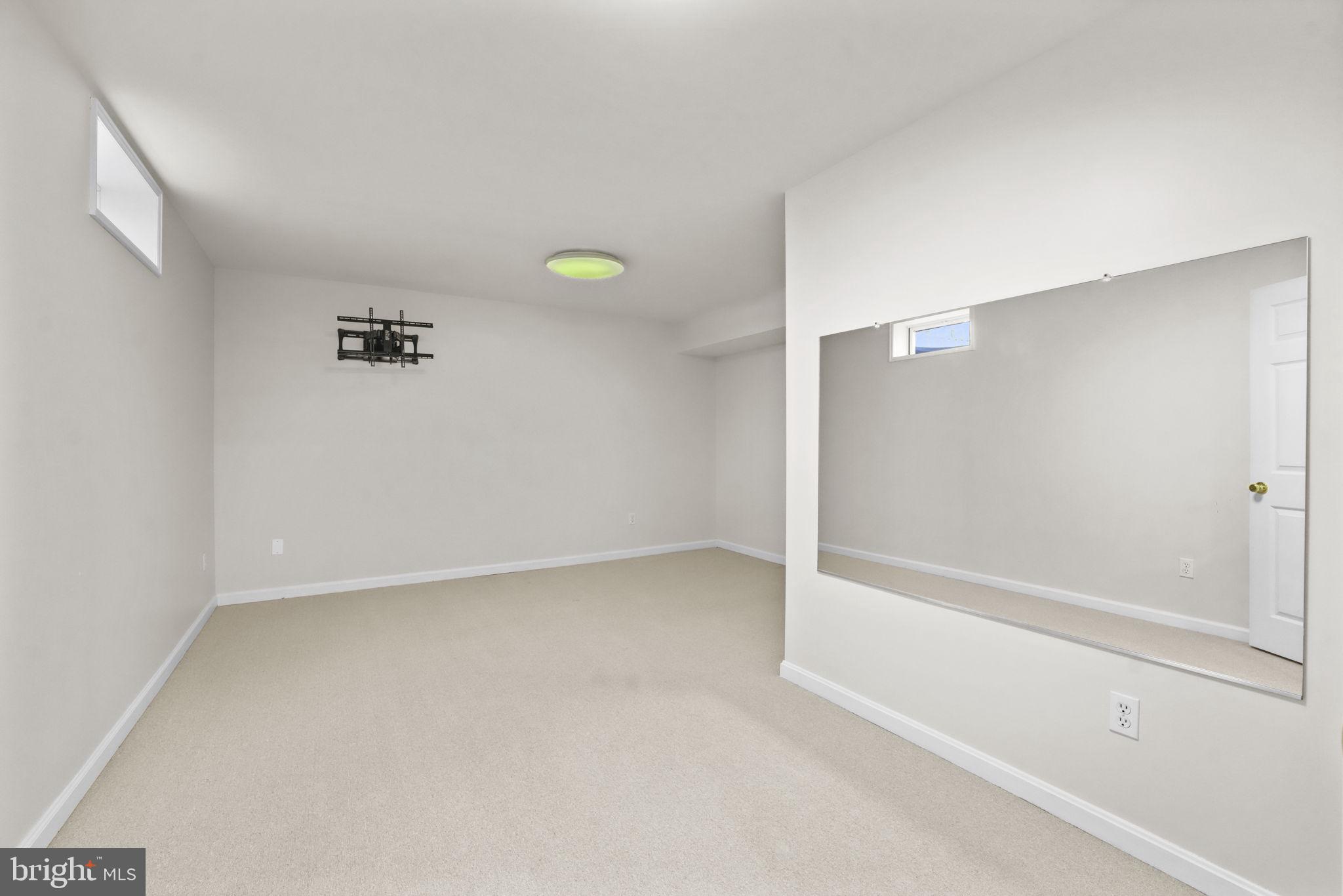 THE VILLAGES AT BRISTOL - Residential