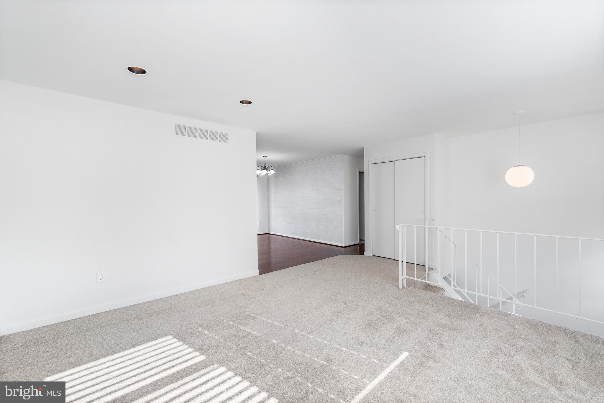 JULIAN WOODS - Residential