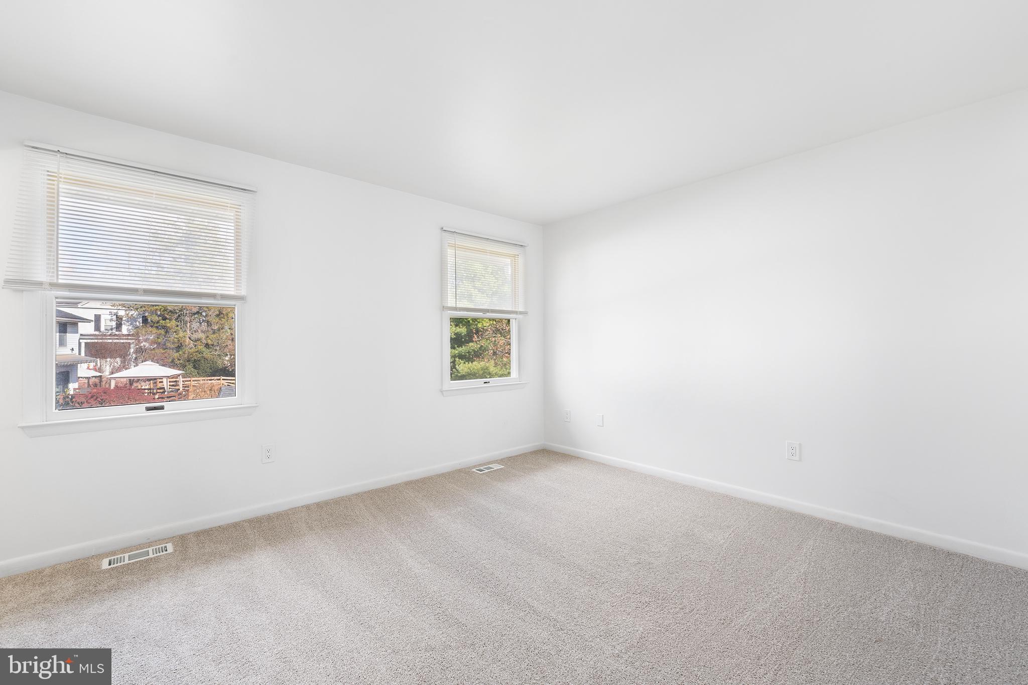 JULIAN WOODS - Residential