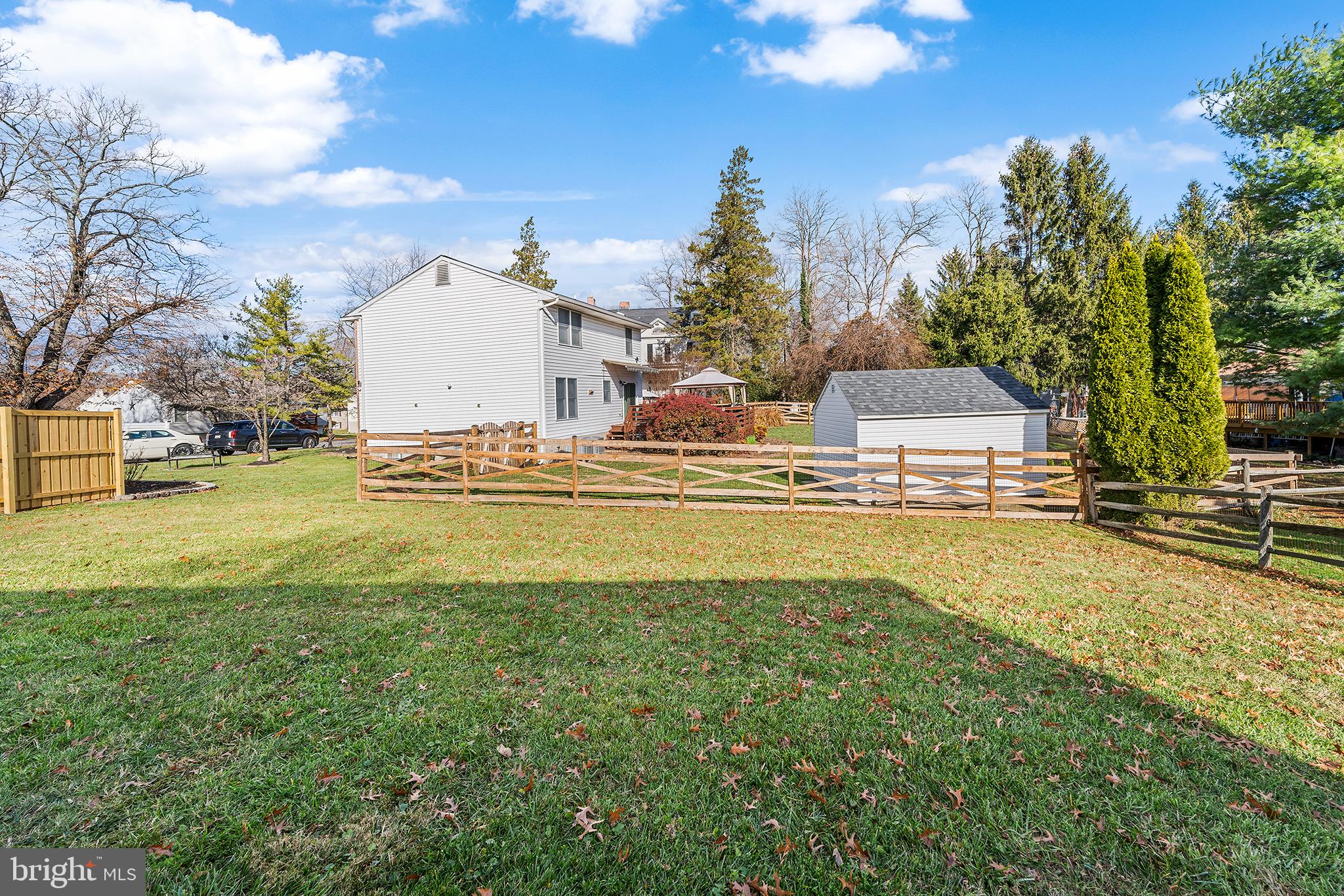 JULIAN WOODS - Residential