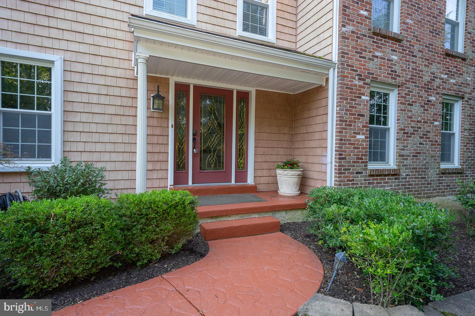 27 ROBERTS ROAD